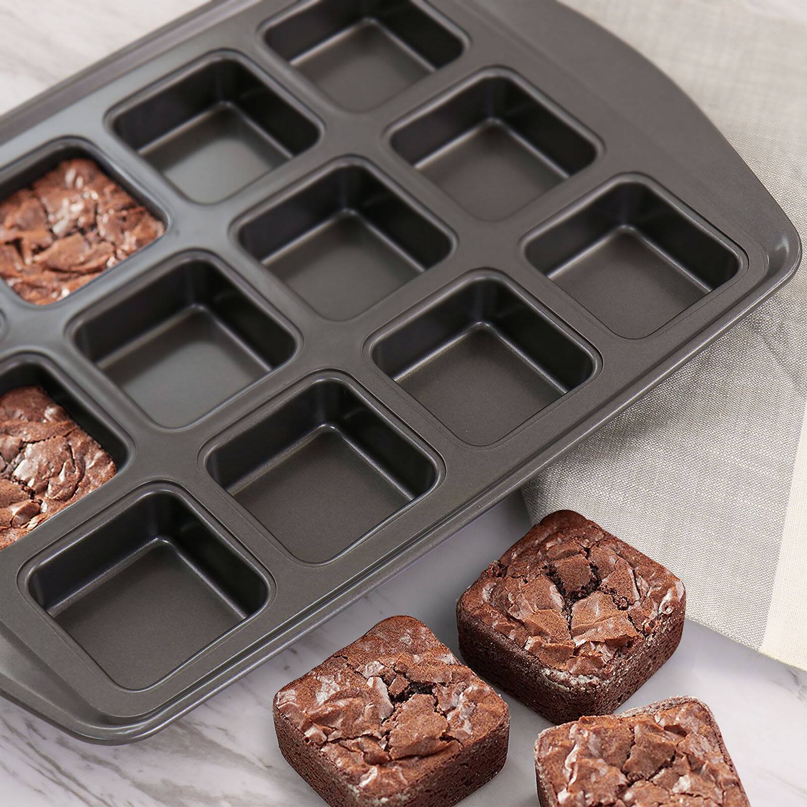 Gibson Baker&#x27;s Friend Gray 12 Cup Nonstick Steel Brownie Pan