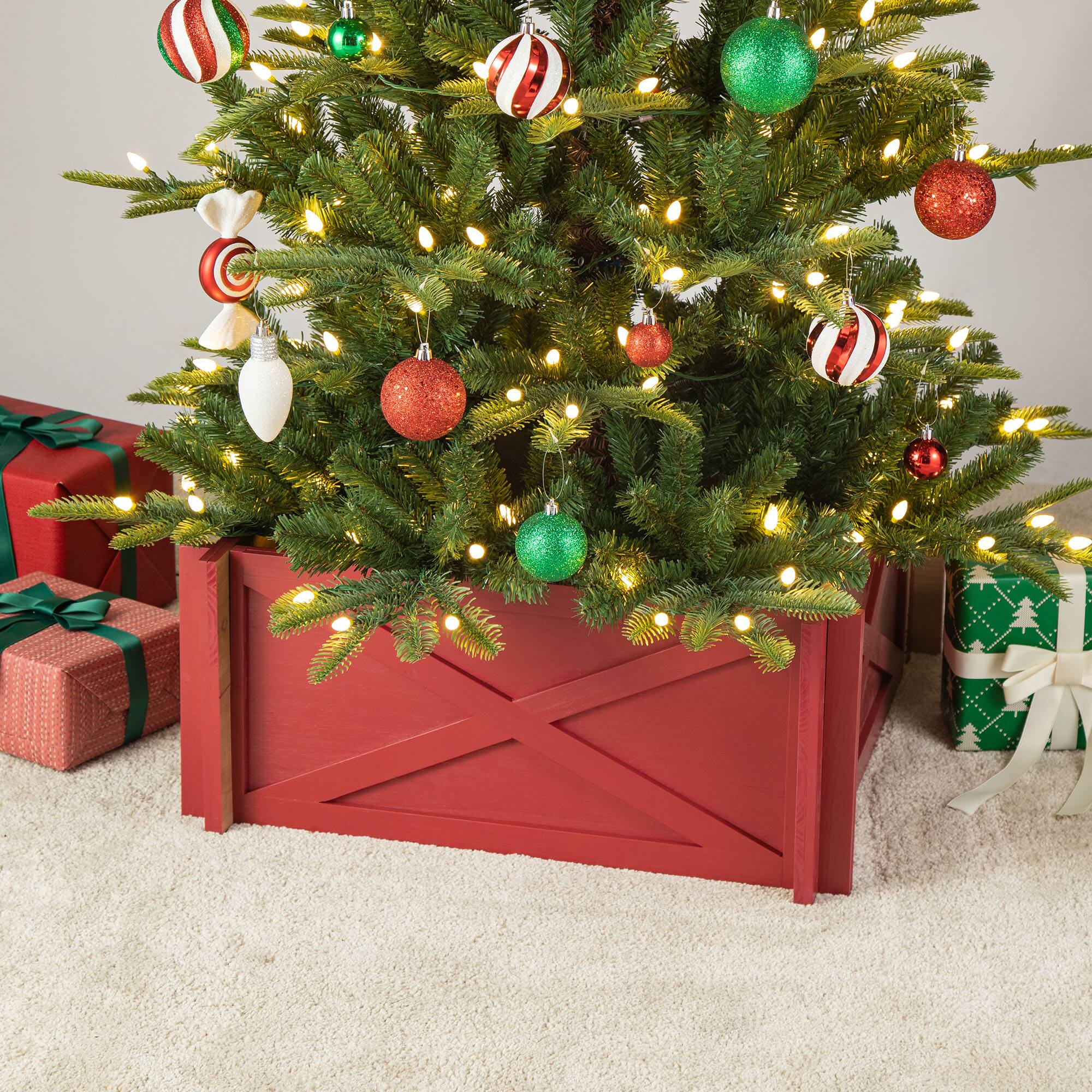 Glitzhome&#xAE; Red Wood Tree Collar