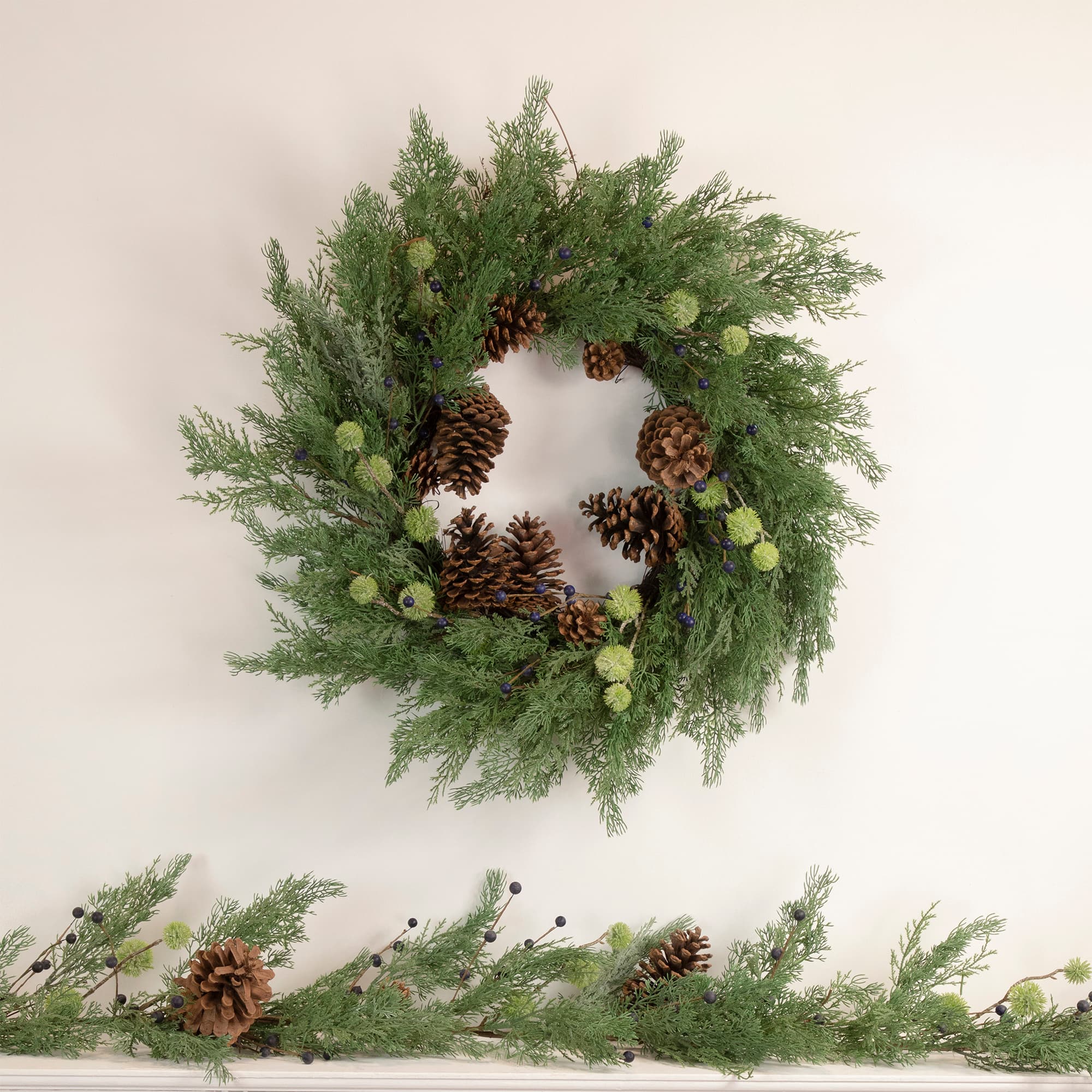 5ft. Pine & Blueberry with Pinecones Christmas Garland
