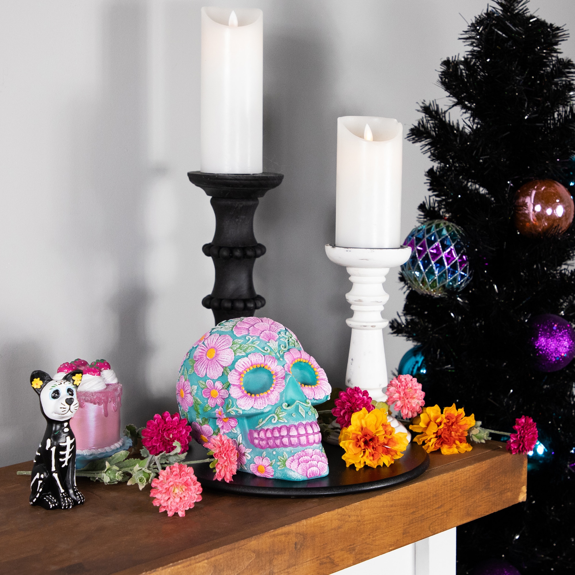 7.75&#x22; Blue &#x26; Pink Day of the Dead Skull Coin Bank