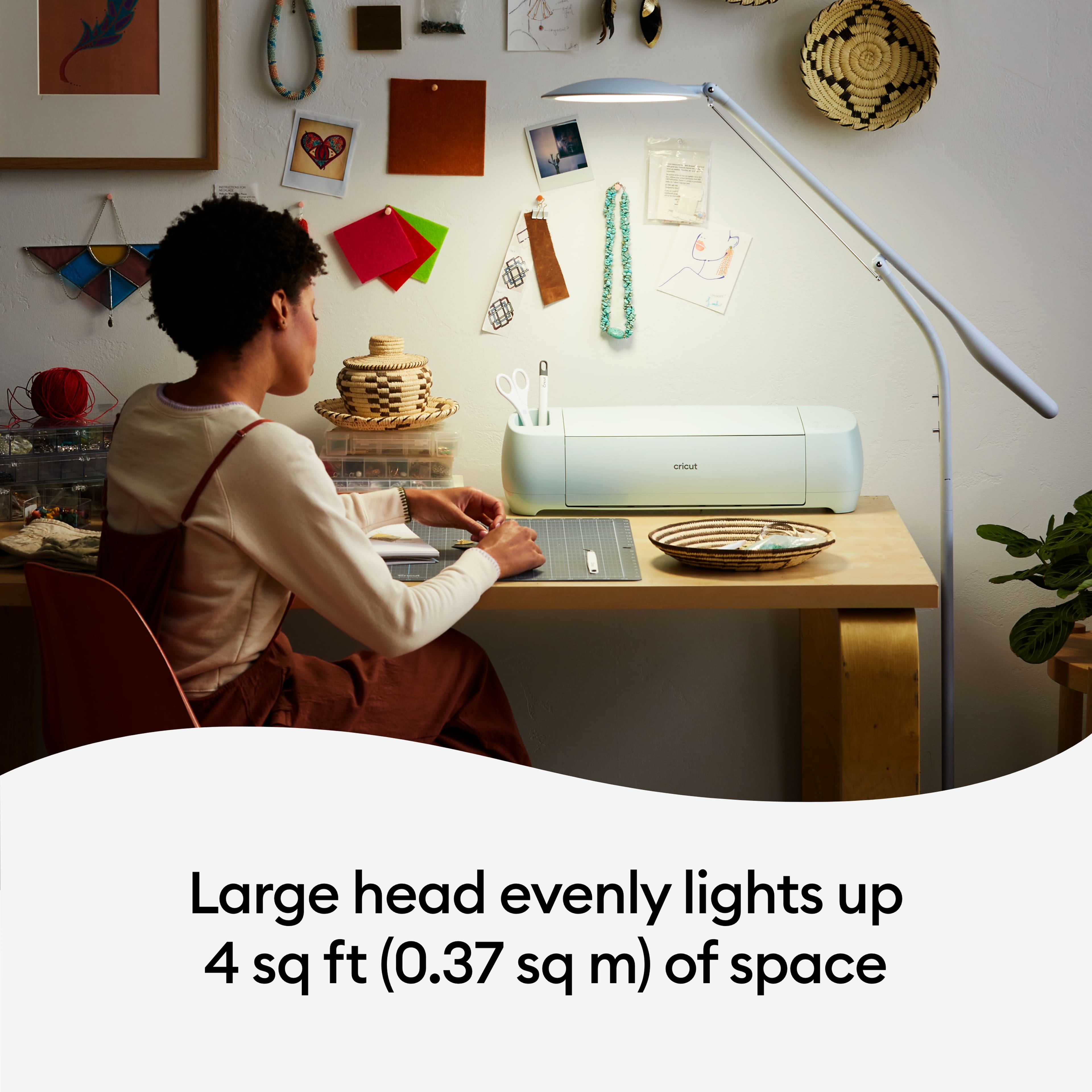  Cricut Bright 360, Ultimate LED Floor Lamp  Standing Lamp for  Craft Room, Bedroom, and Office - Mist : Tools & Home Improvement