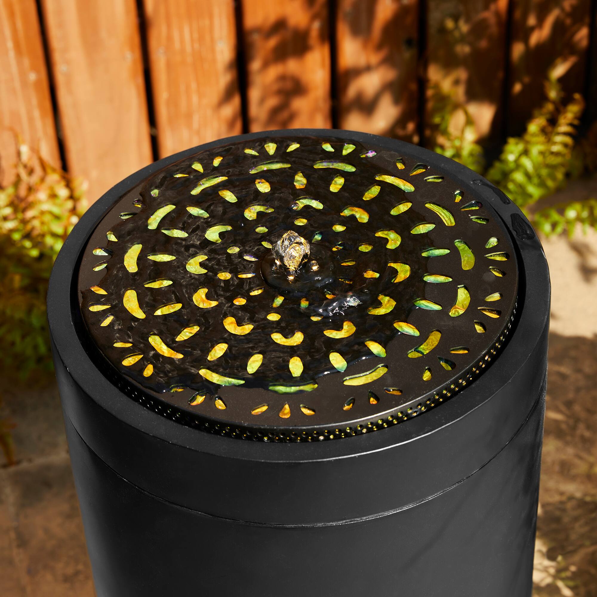 Glitzhome&#xAE; 24&#x22; Metal LED Cutout Pattern Outdoor Fountain