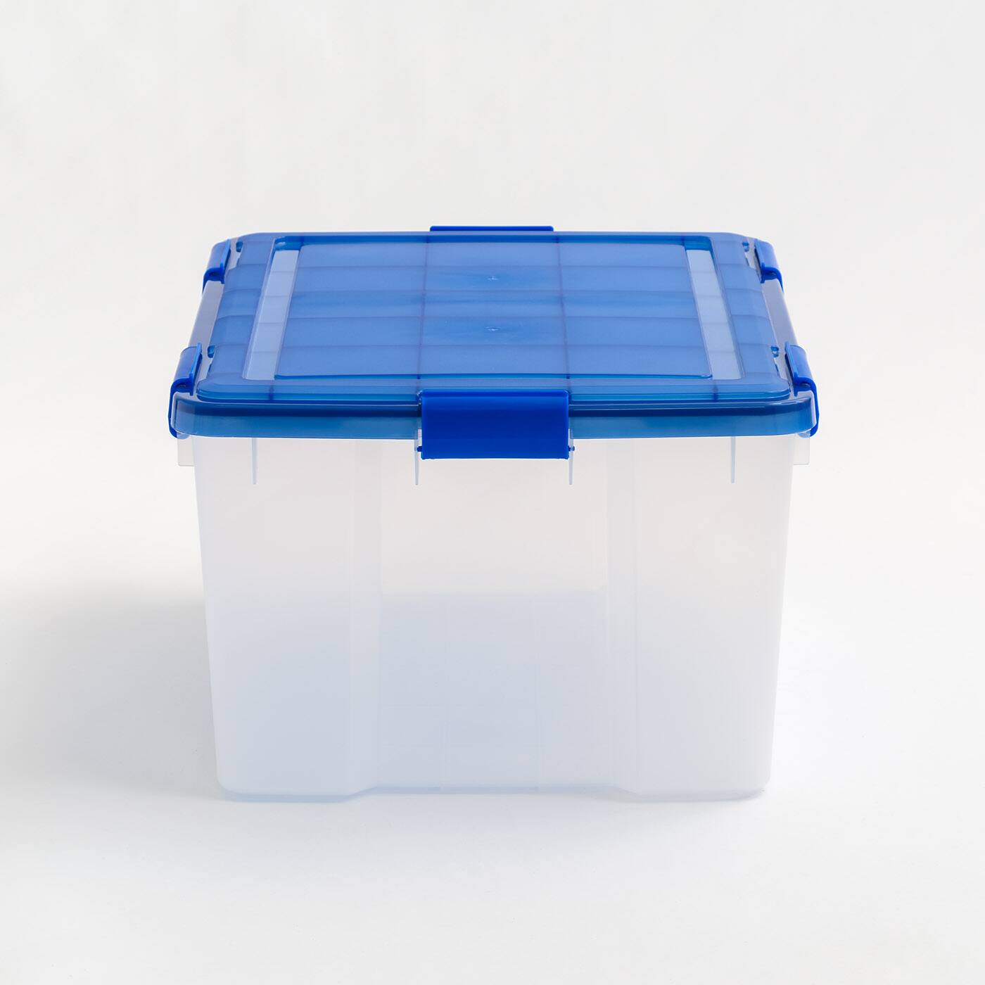 Iris / Ziploc 60 Quart Weather Tight Storage Box