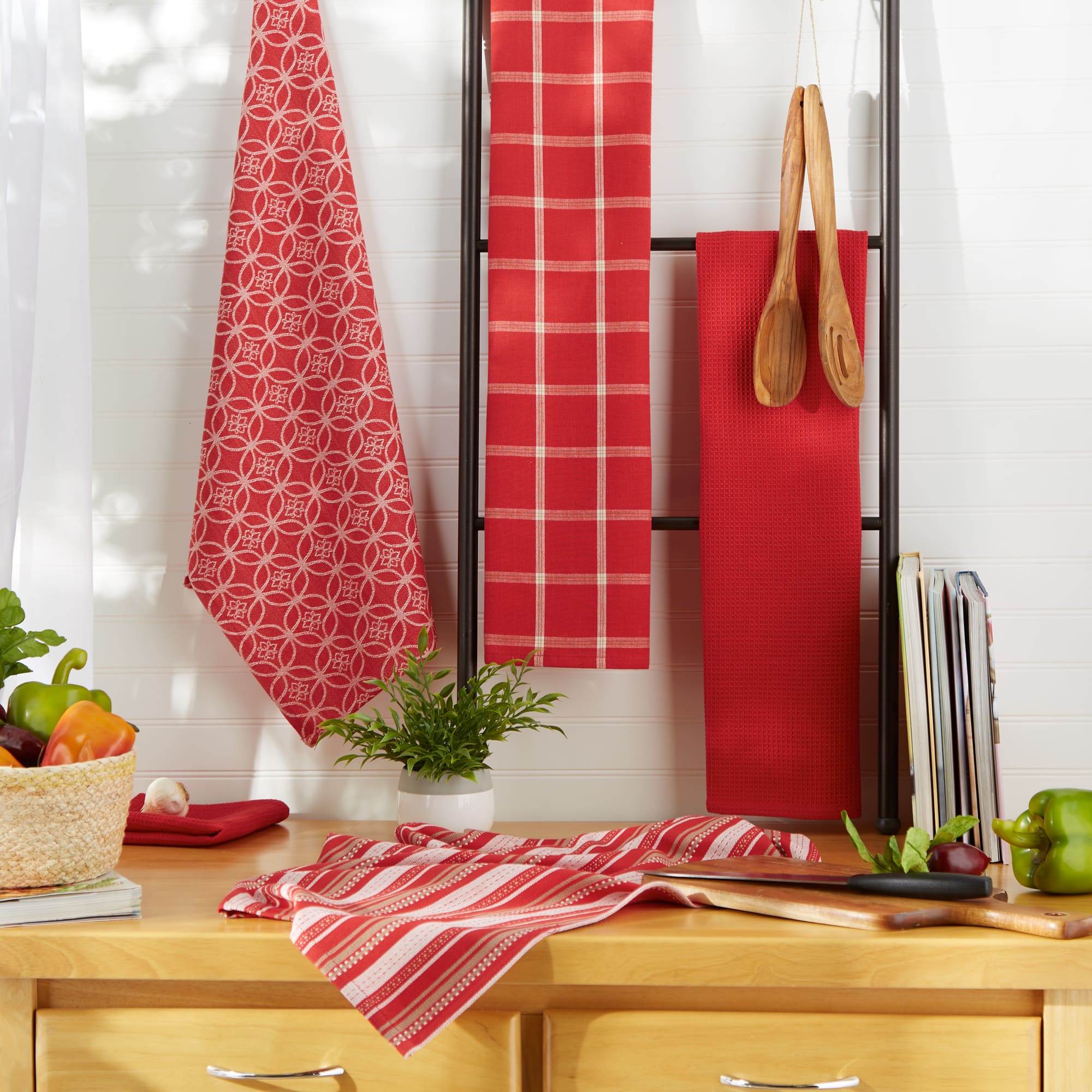 DII&#xAE; Assorted Red Dishtowel &#x26; Dishcloth (Set of 5)