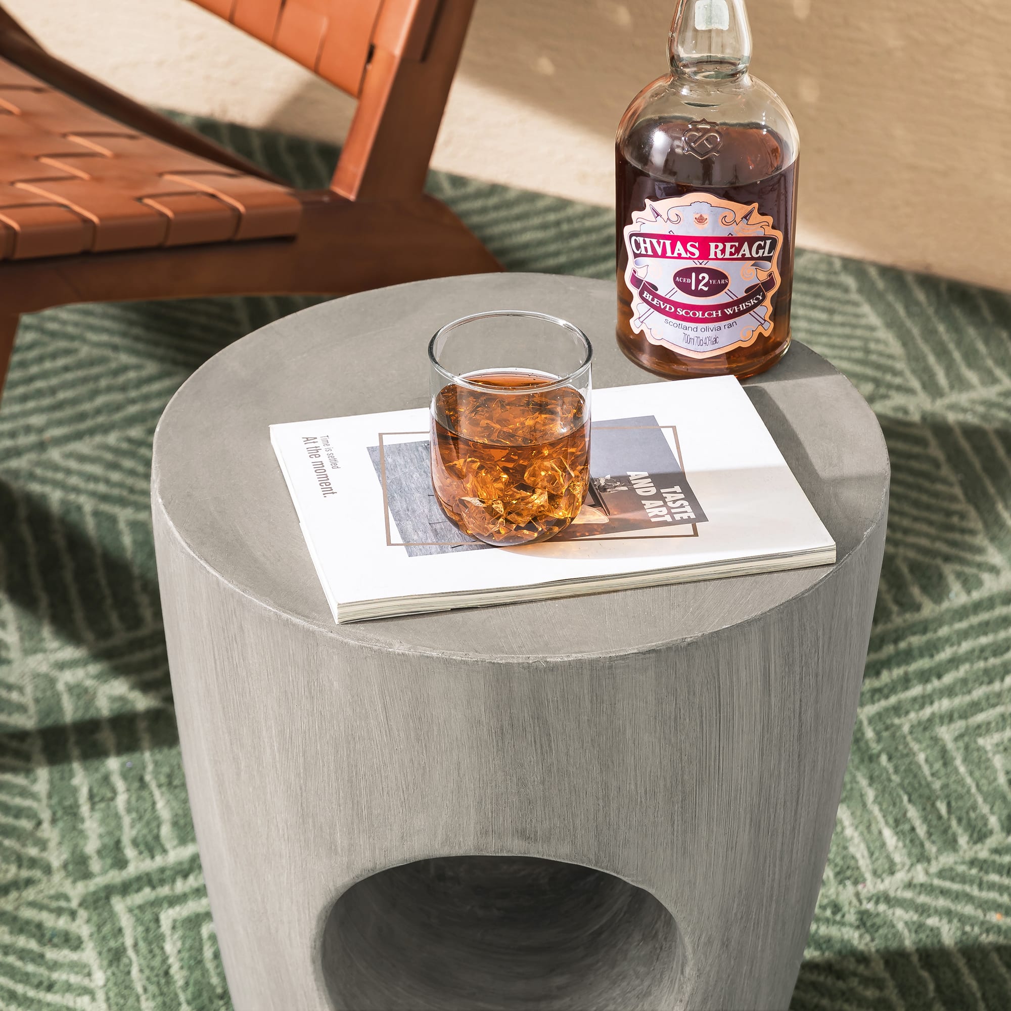 Glitzhome&#xAE; 18&#x27;&#x27; Multi-Functional Faux Concrete Accent Table