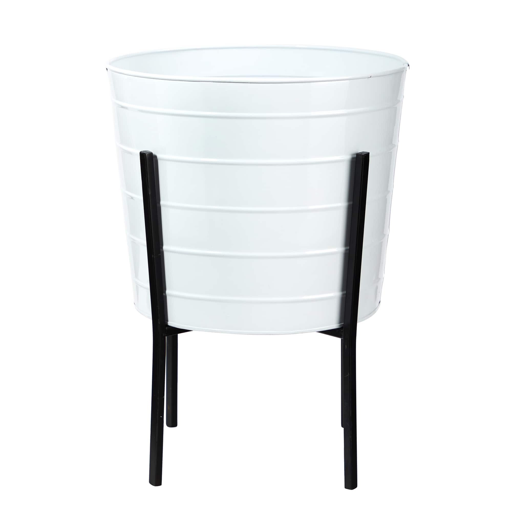 16" Farmhouse Metal Ribbed Planter