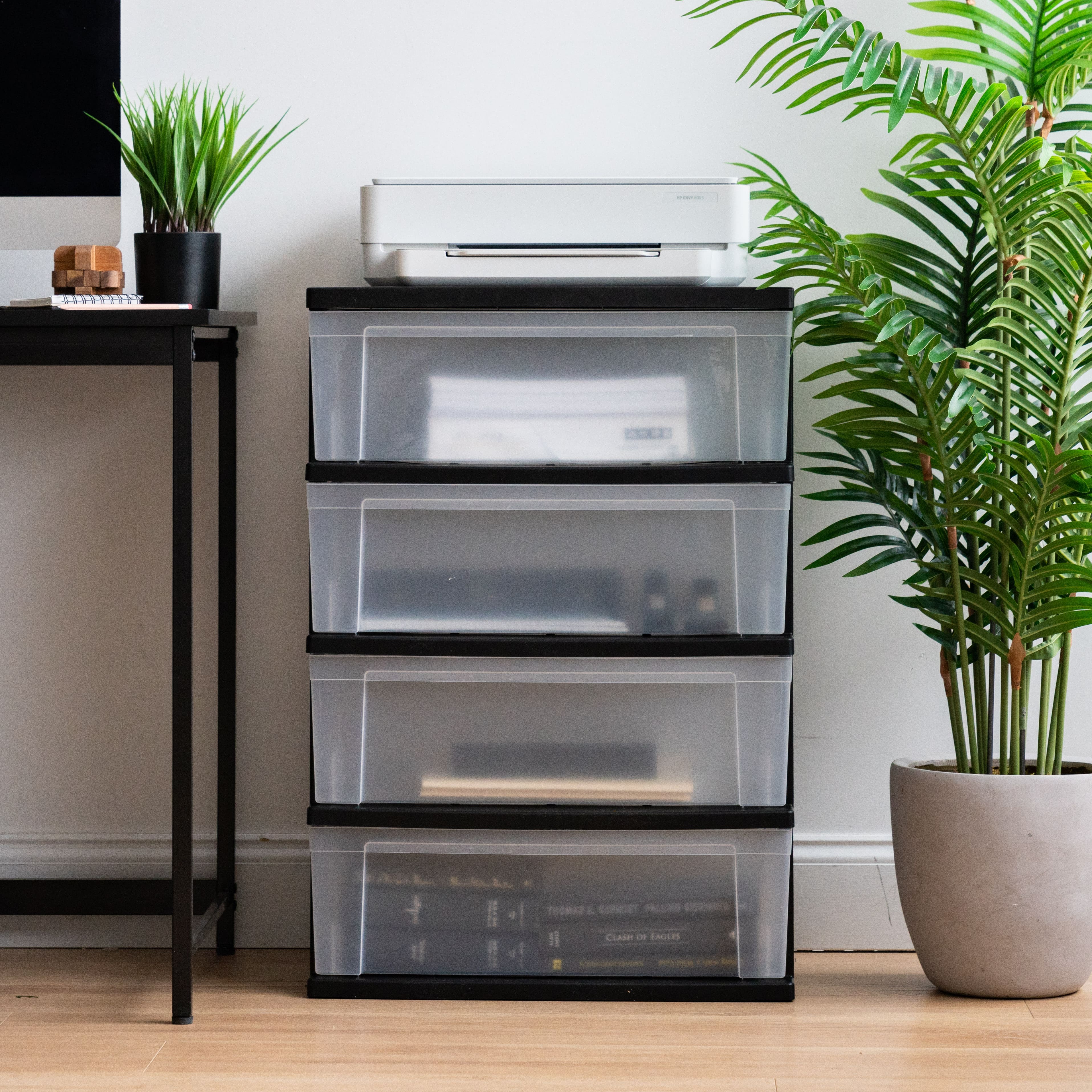 IRIS&#xAE; 30.5&#x22; Black &#x26; Clear 4-Drawer Chest