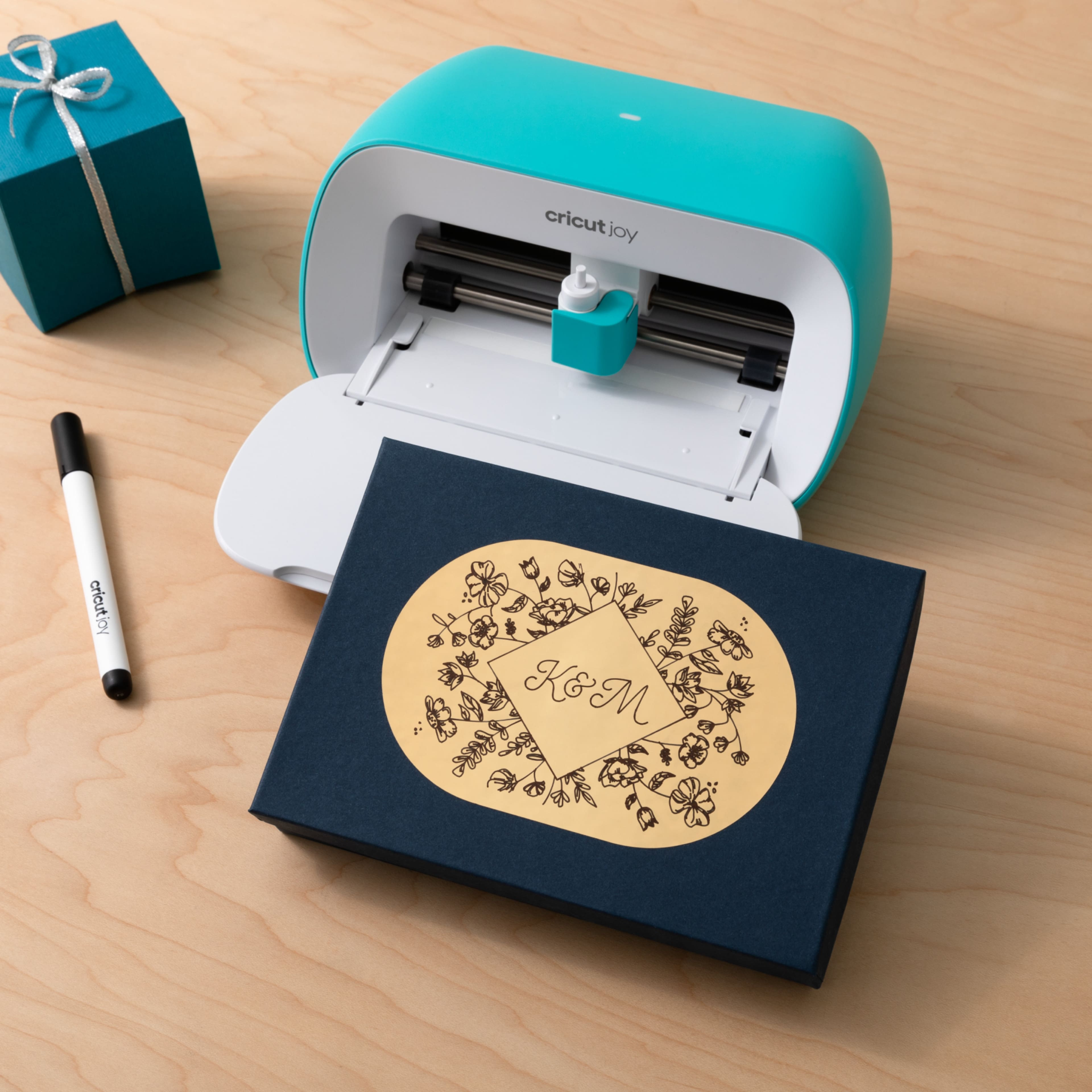 Cricut Joy™ Smart Label™ Permanent Writable Vinyl, Gold