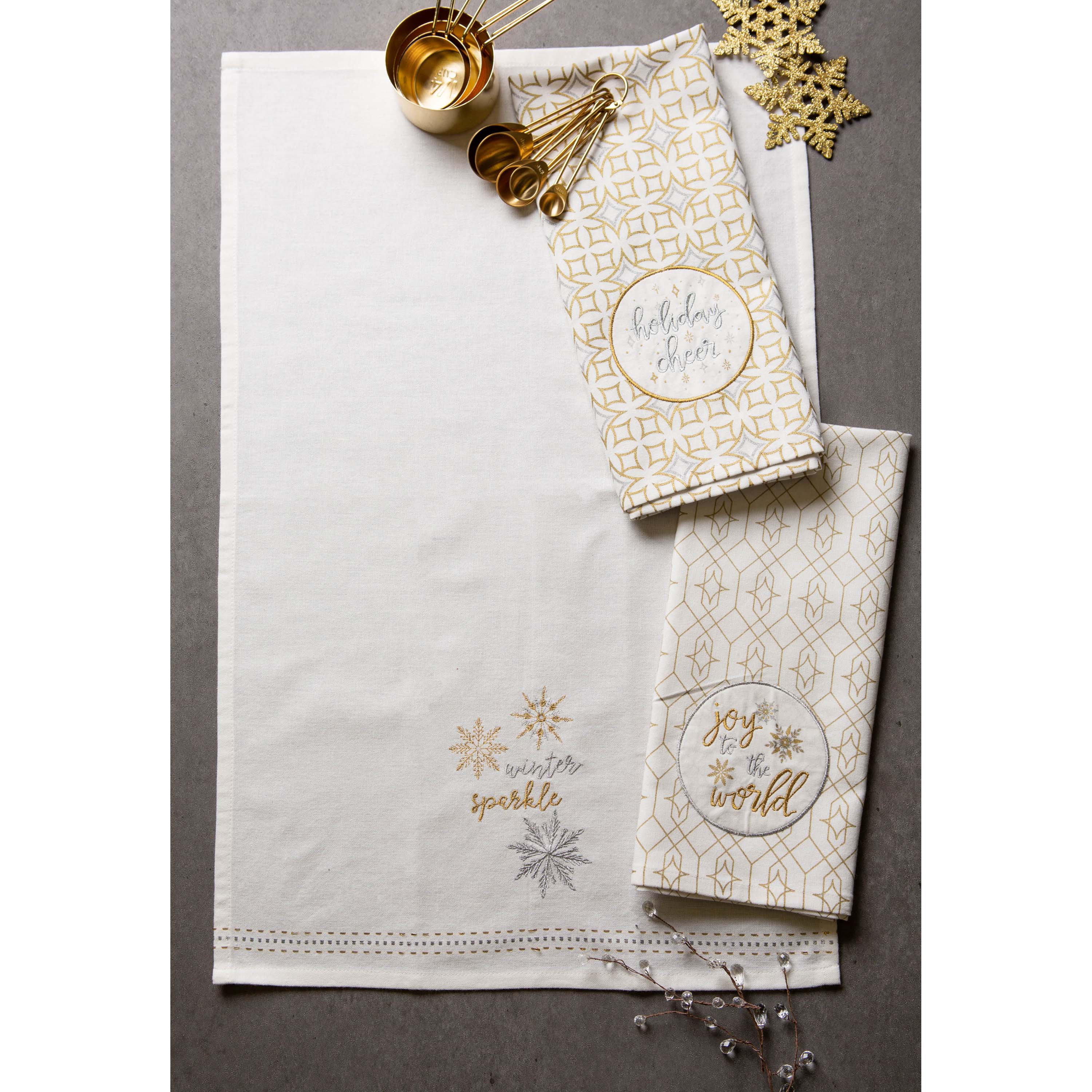 DII&#xAE; Assorted Winter Sparkle Embellished Dishtowel Set