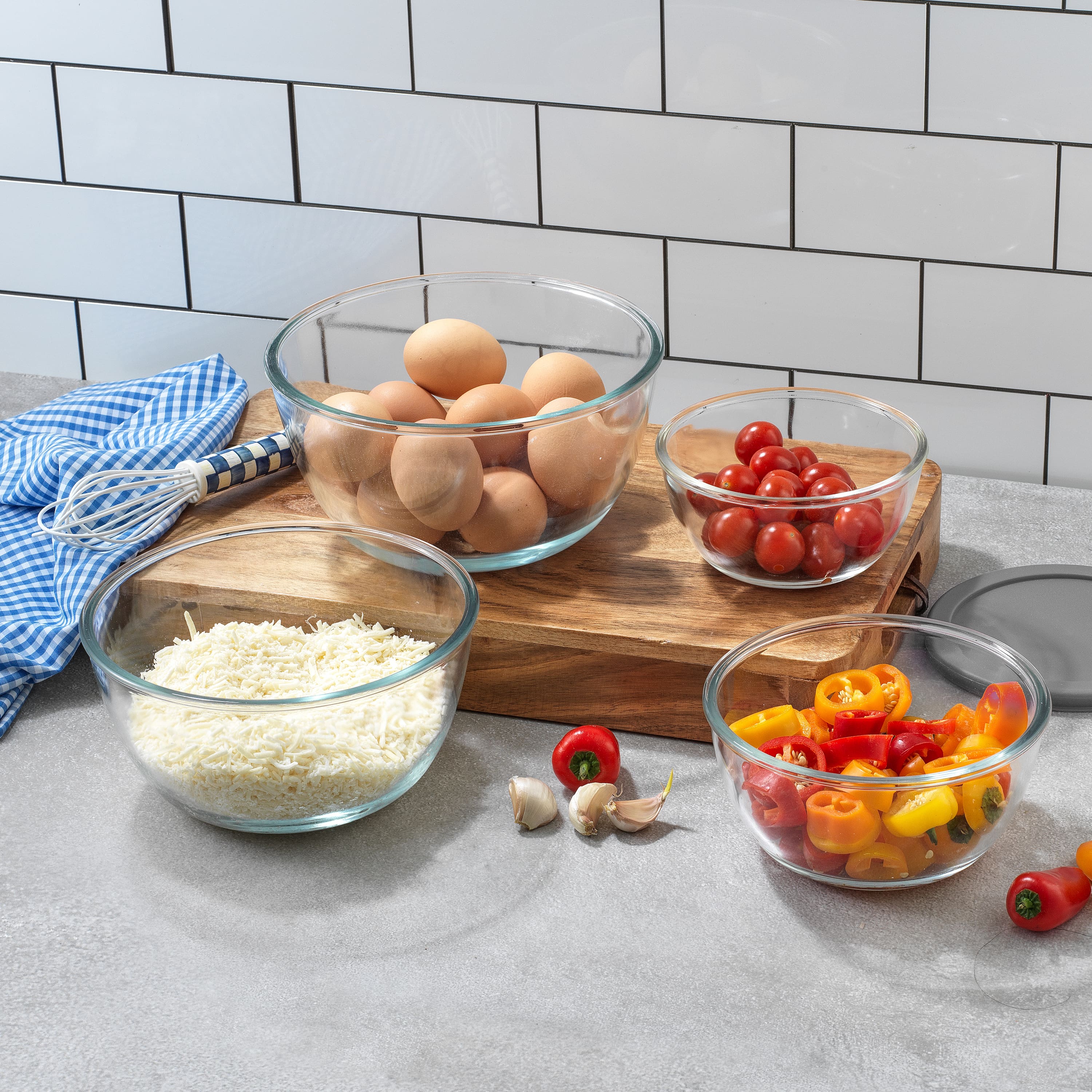 JoyJolt® Glass Mixing Bowls with Lids Set