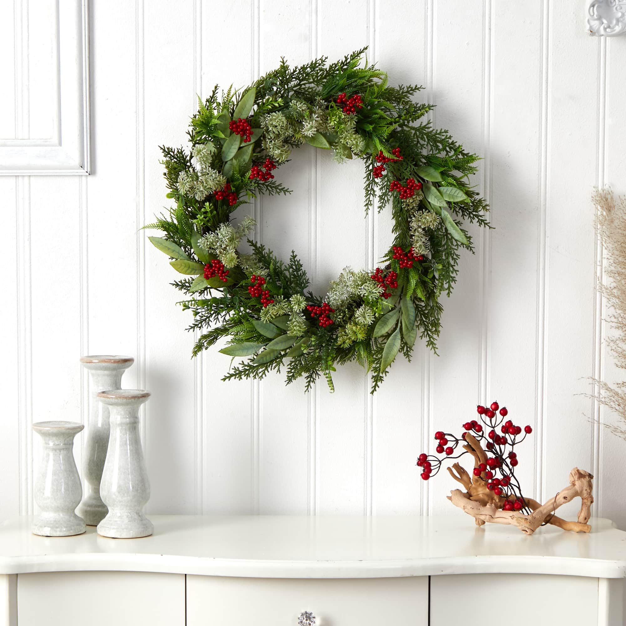 24&#x22; Cedar, Eucalyptus &#x26; Berries Christmas Wreath