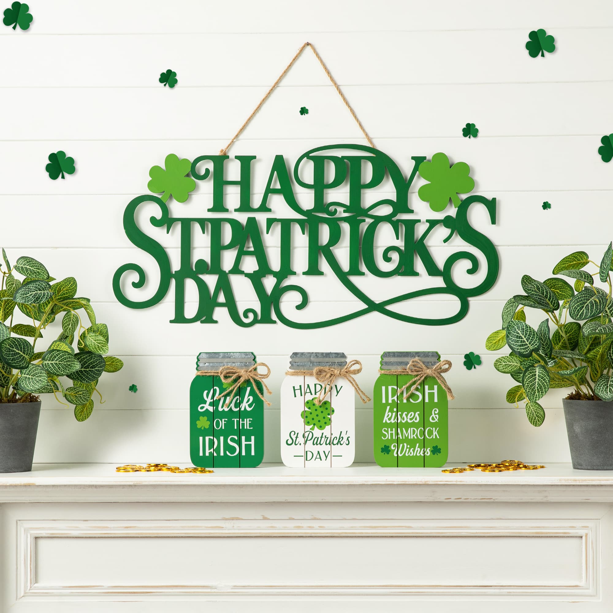 Glitzhome&#xAE; 24&#x22; Metal &#x22;HAPPY St. Patrick&#x27;s Day&#x22; Wall Decor