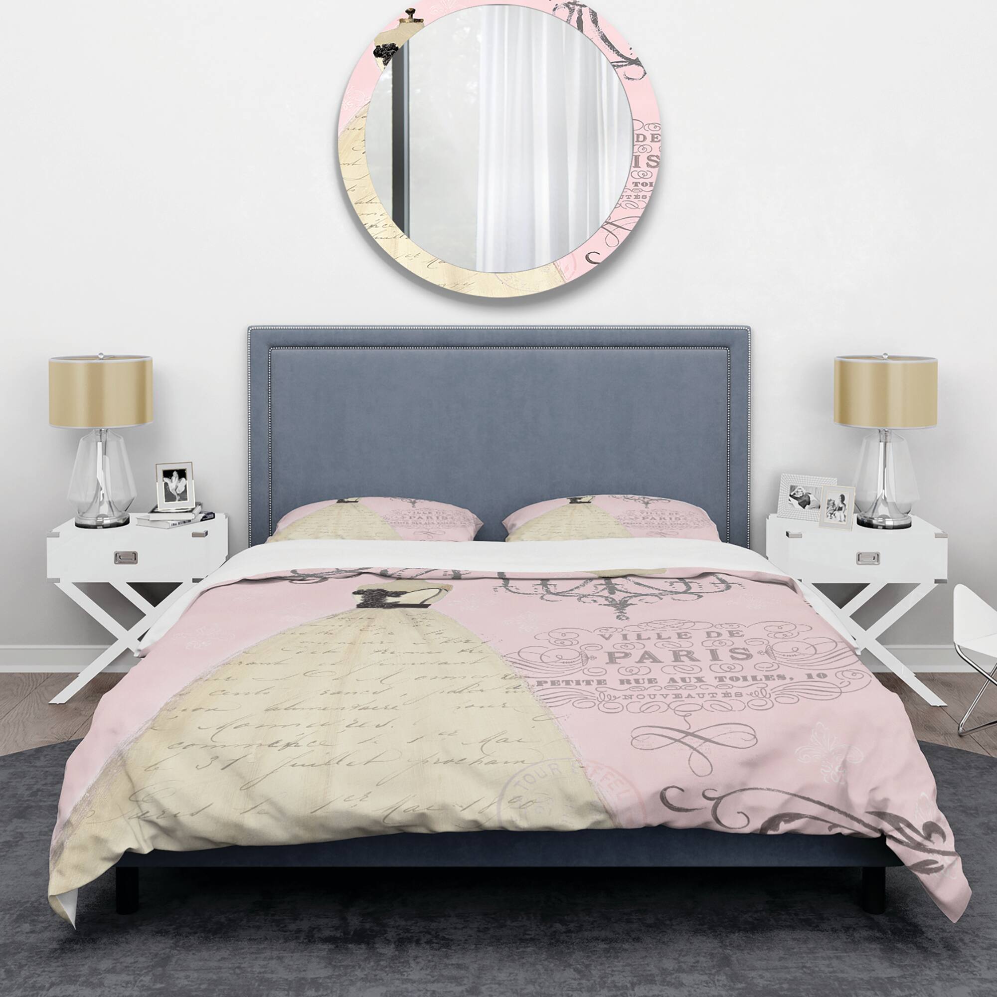 Designart 'French chandeliers Couture II' Glam Bedding Set