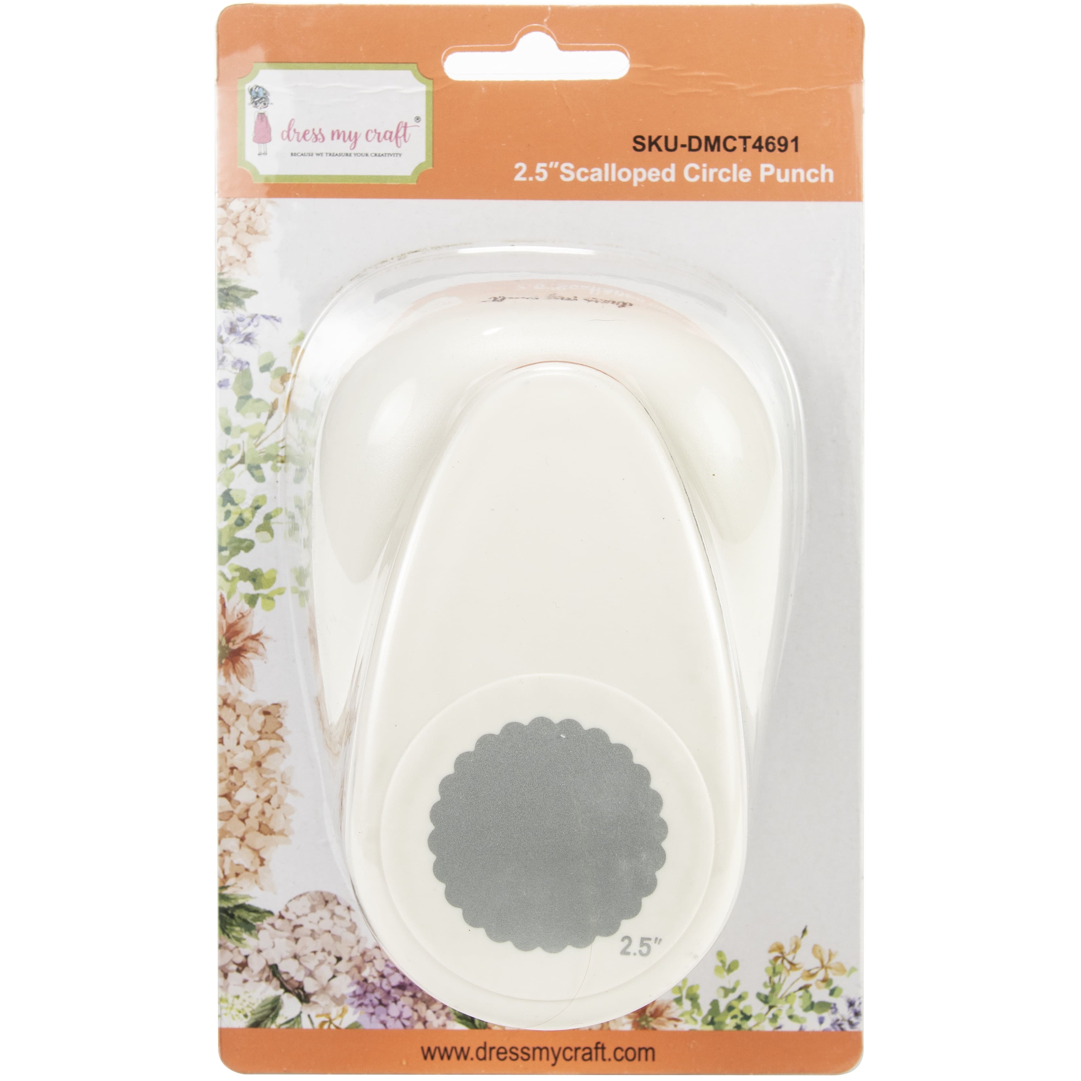 Dress My Craft&#xAE; 2.5&#x22; Scalloped Circle Punch