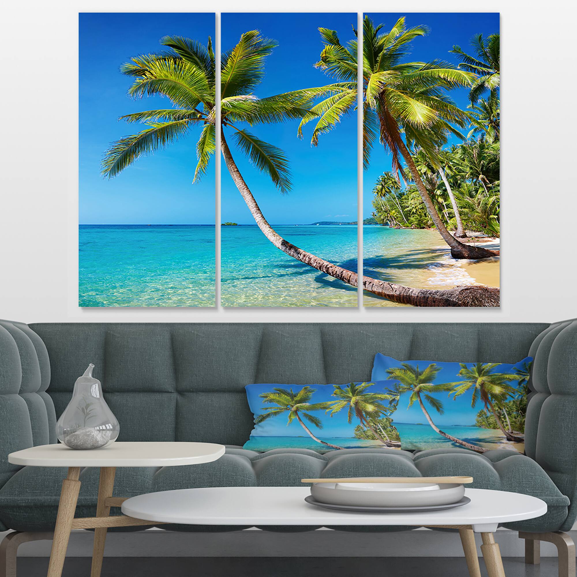 Designart - Tropical Beach Thailand - Landscape Photo Canvas Art Print