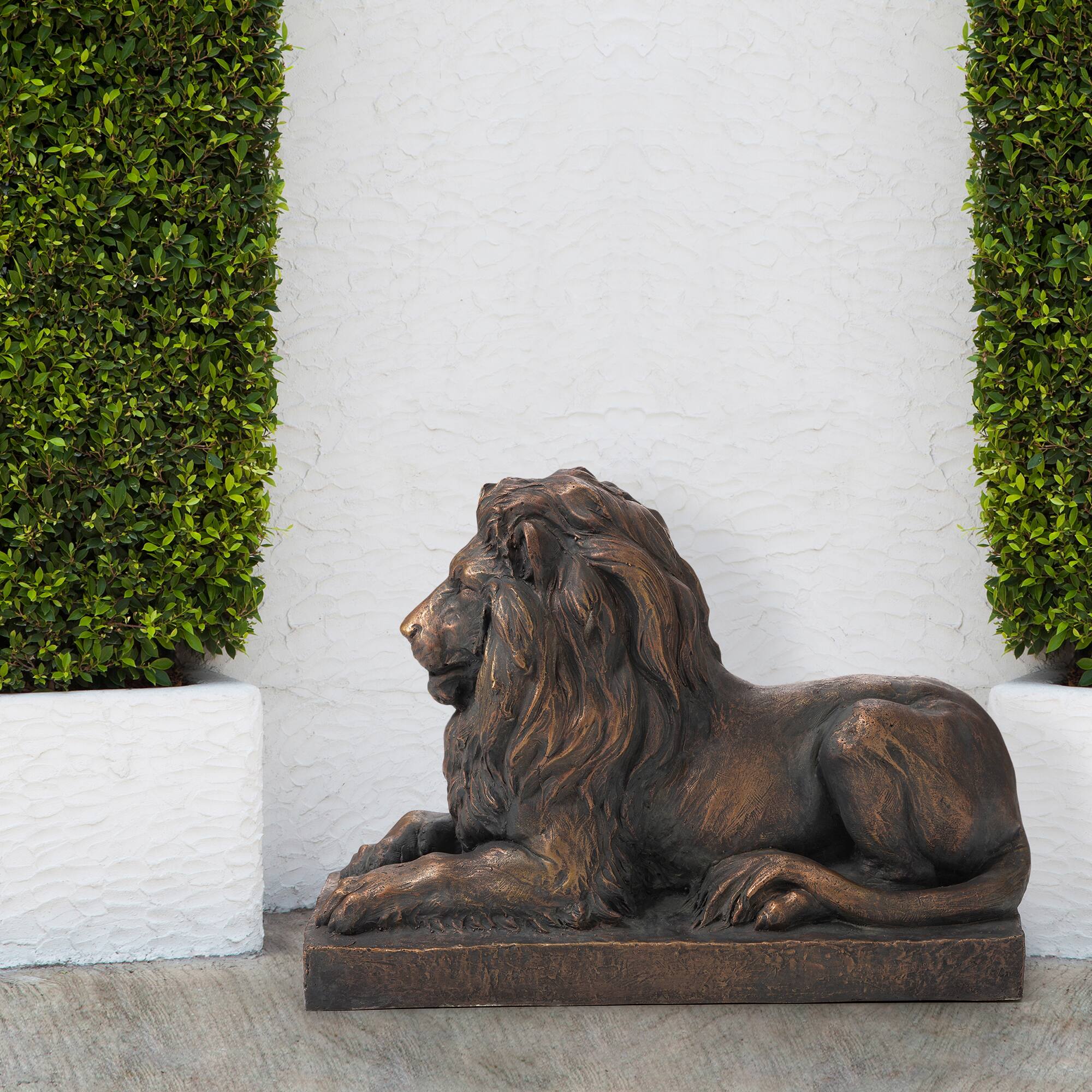 Glitzhome&#xAE; 22&#x22; Lying Guardian Lion Statue