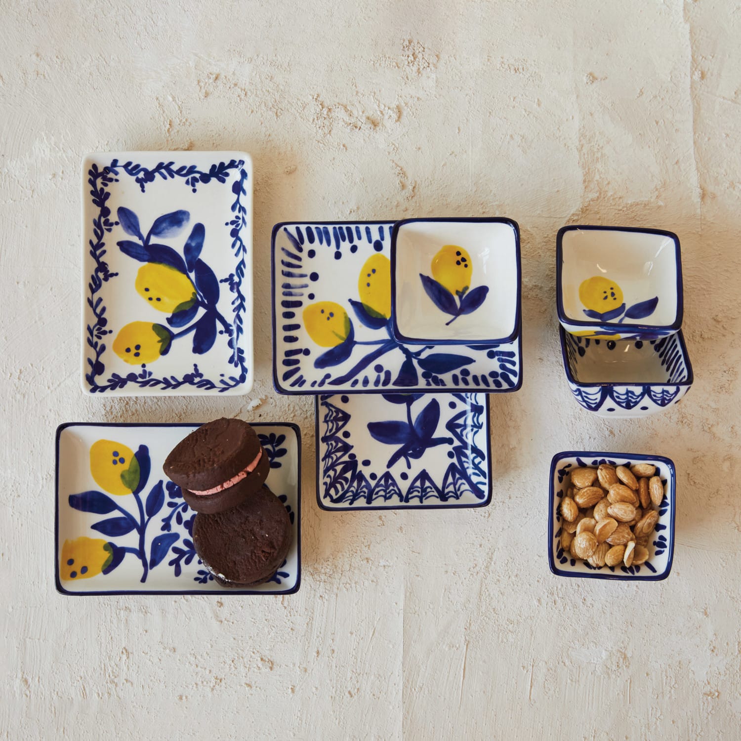 Hello Honey® Blue & Yellow Lemon Stoneware Plate, 12ct.