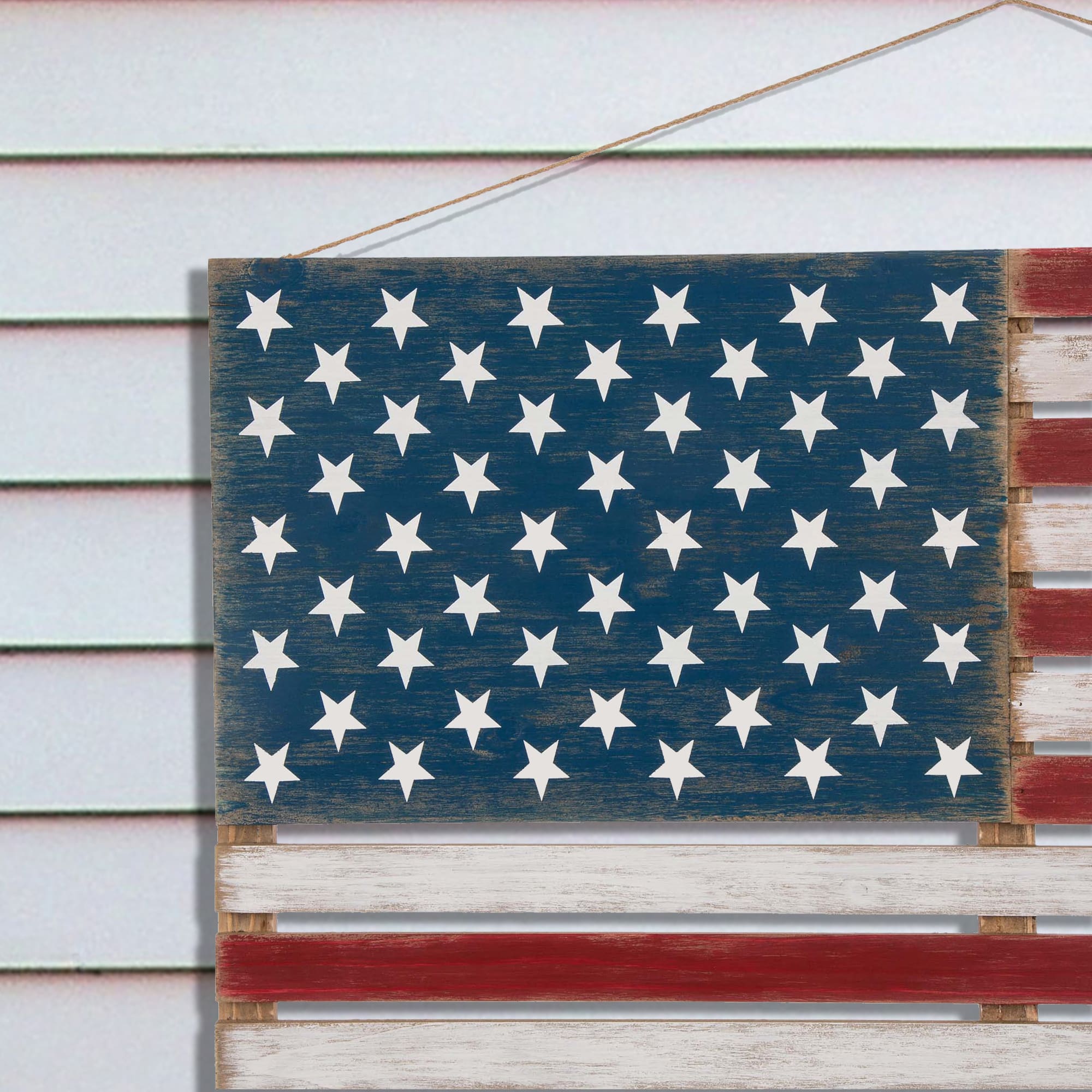 Glitzhome&#xAE; Wooden American Flag Hanging Wall Decor