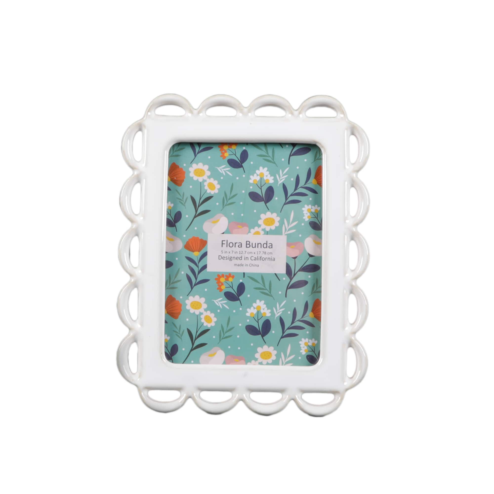 Flora Bunda 5" x 7" Scallop Edge Ceramic Photo Frame