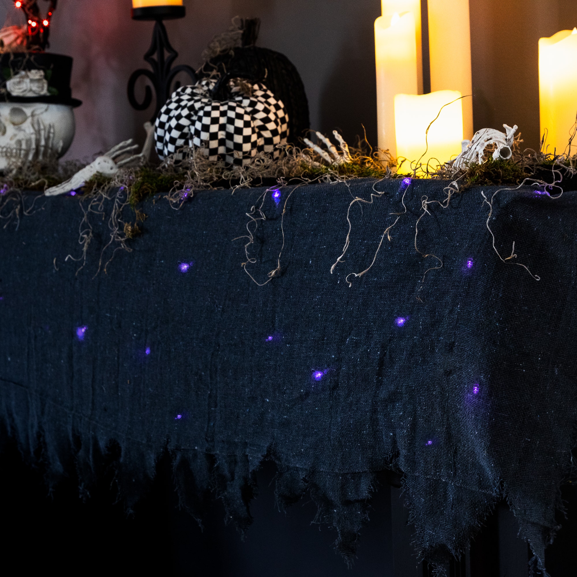 Lighted Raggedy Halloween Valance- 5.75&#x27; - Purple LED Lights