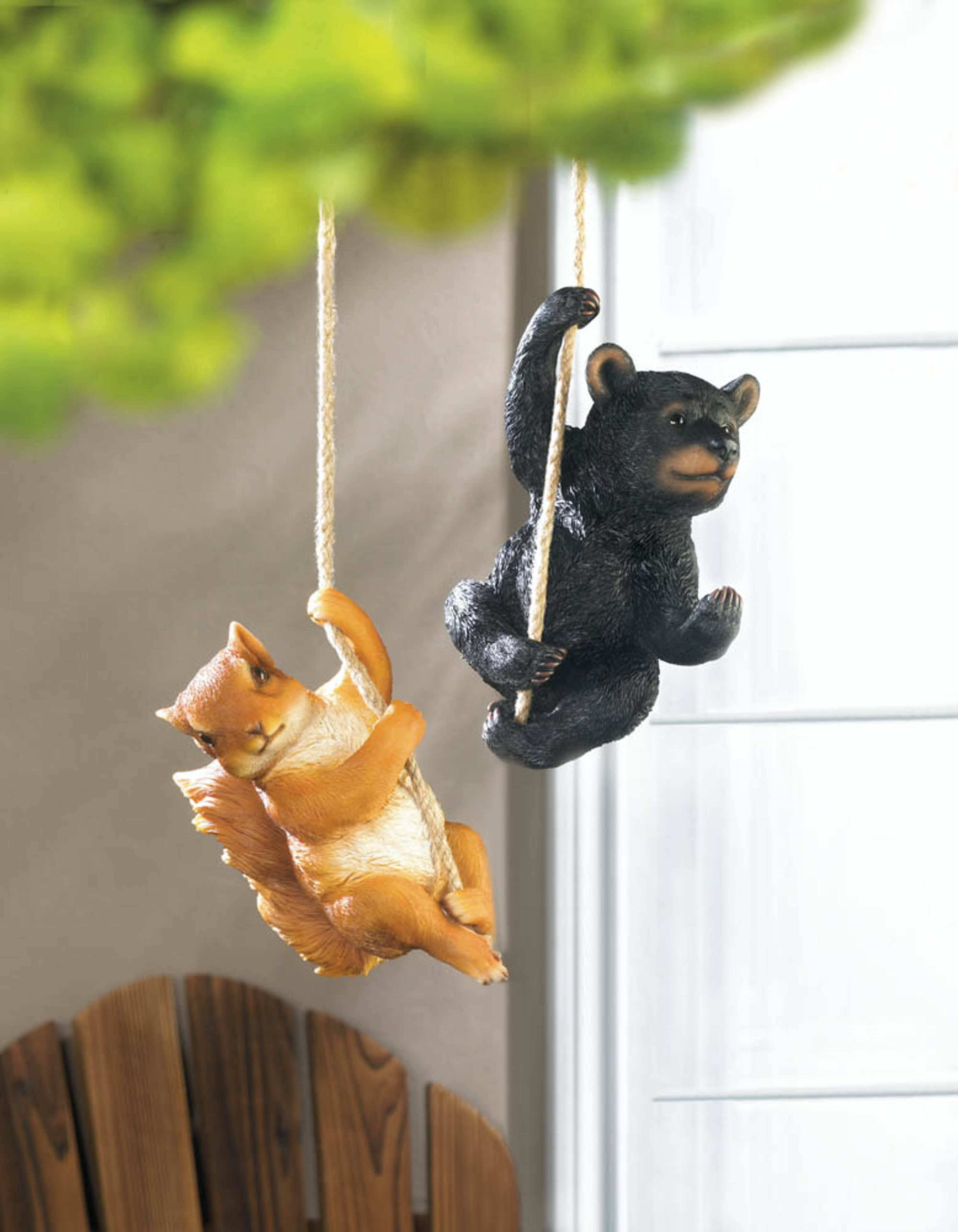 7&#x22; Hanging Squirrel D&#xE9;cor