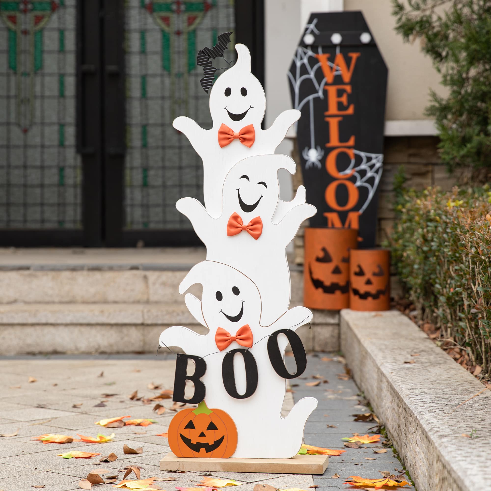 Glitzhome&#xAE; 37.5&#x22; Halloween Wooden Stacked Ghost Porch D&#xE9;cor