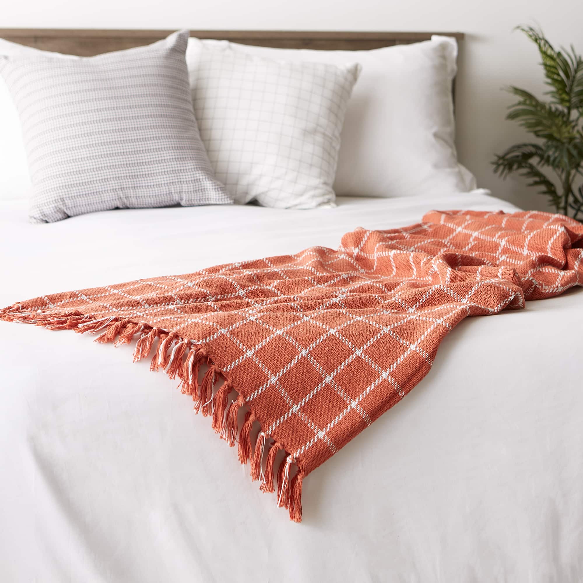 DII&#xAE; Checked Plaid Throw
