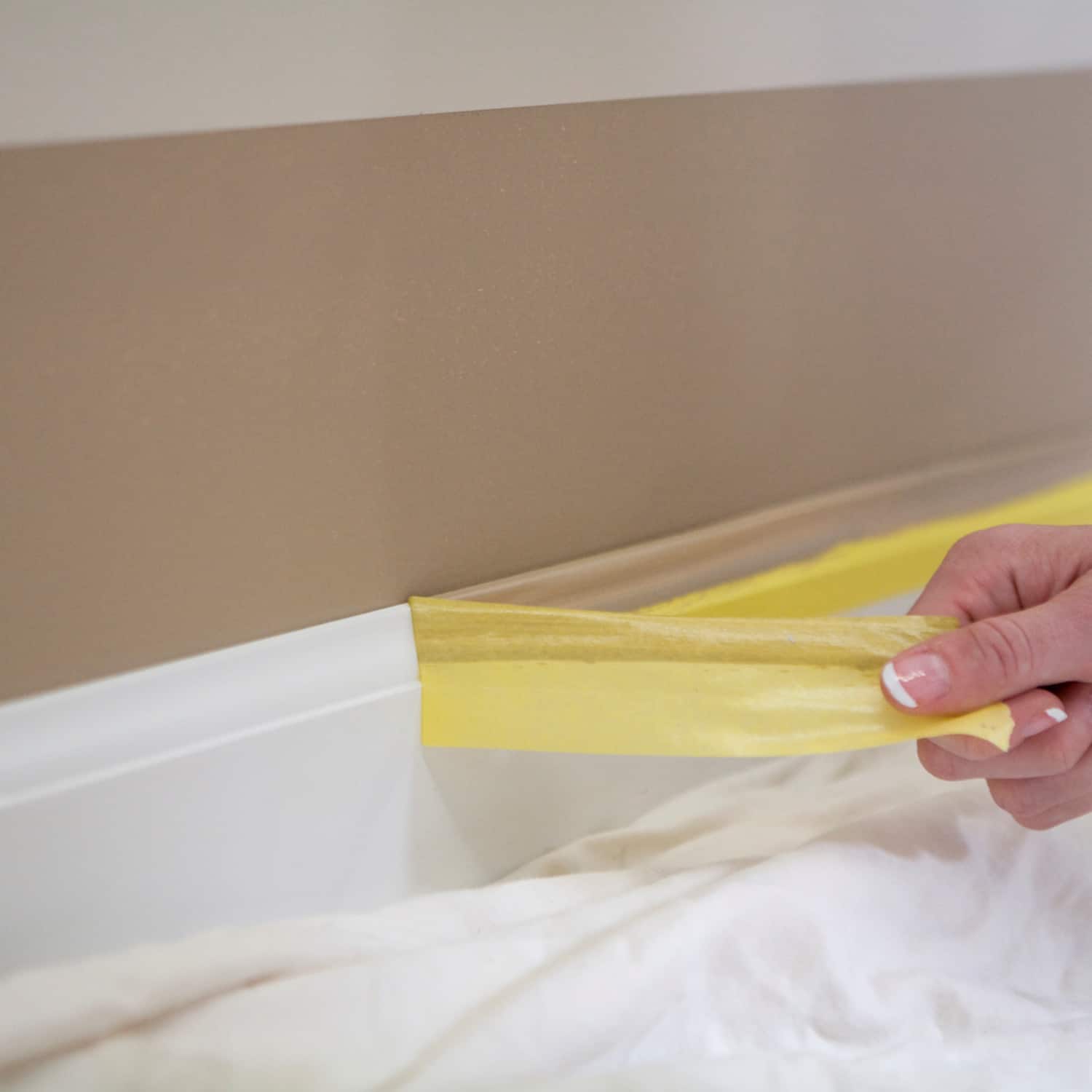 FrogTape® Delicate Surface Painter's Tape