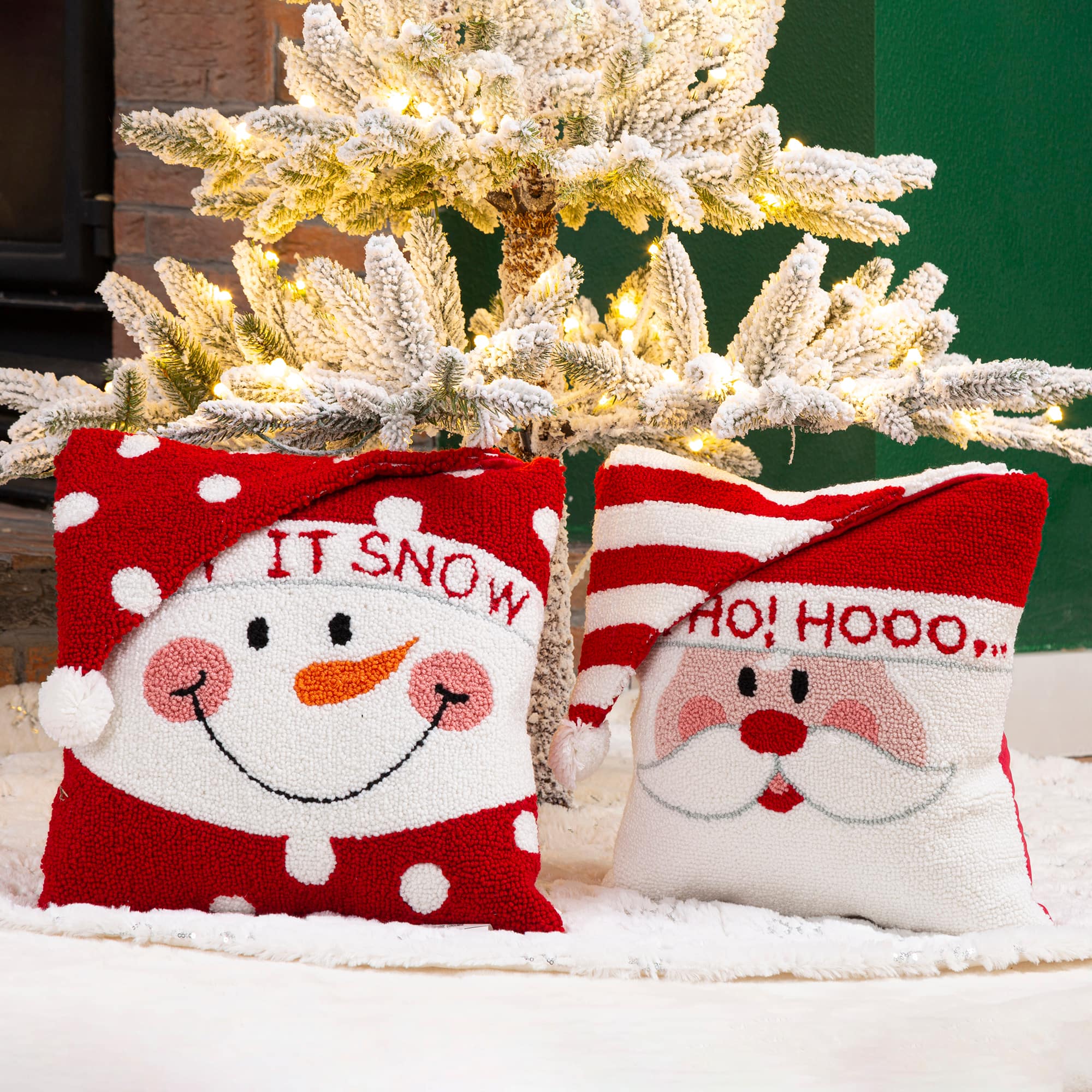 Glitzhome&#xAE; Hooked 3D Santa &#x26; Snowman Throw Pillow Set