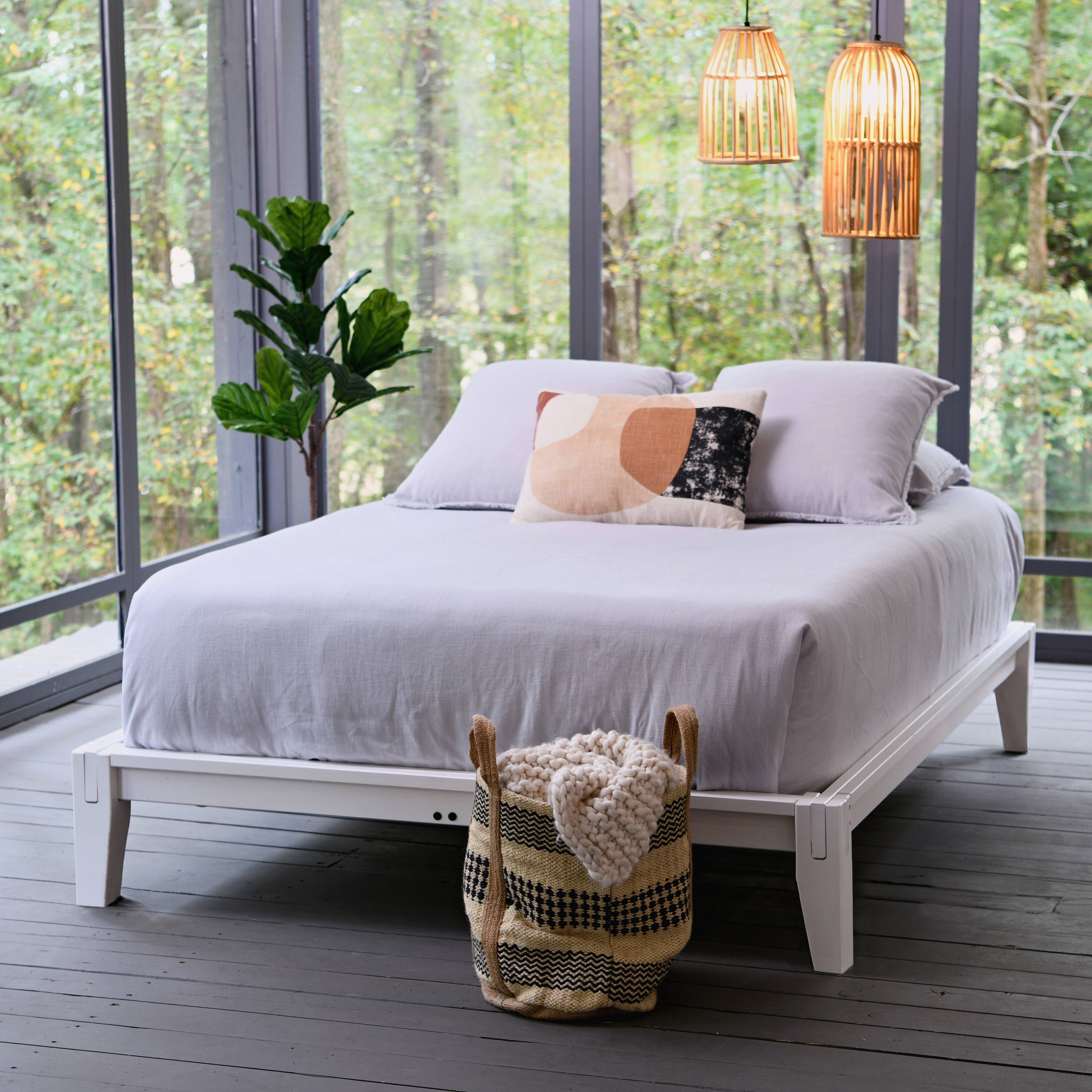 Hello Honey® 24" Modern Boho Woven Jute Bag with Waterproof Liner and Contemporary Pattern