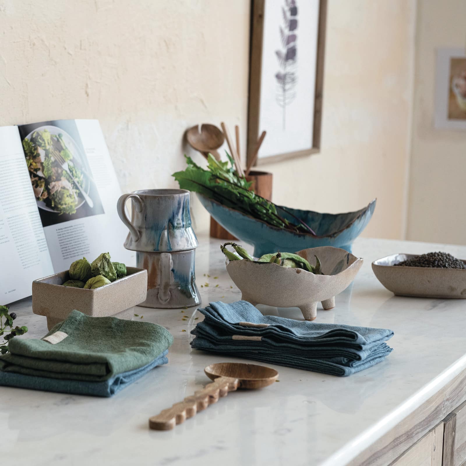 Hello Honey&#xAE; Stonewashed Linen Blend Tea Towel with Twill Tape Corner Set