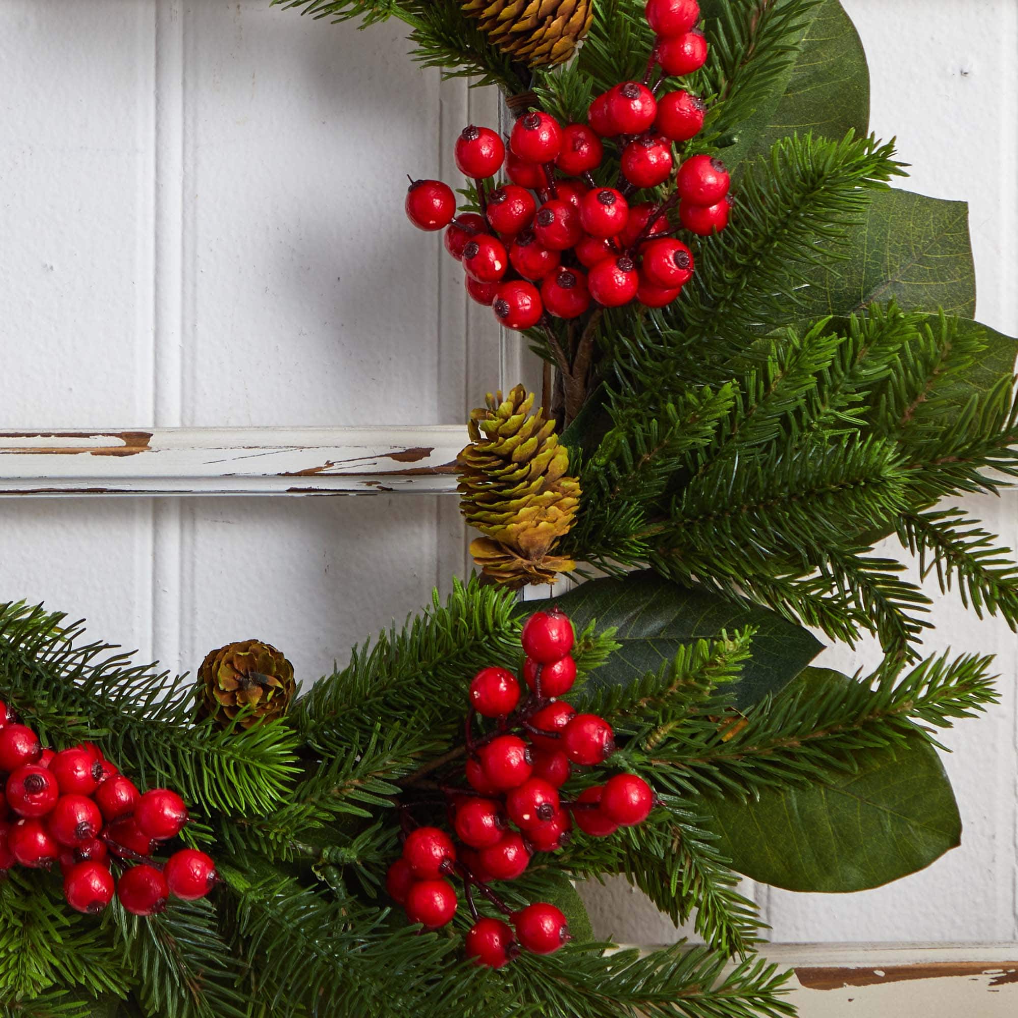 24&#x22; Magnolia Leaf, Berry &#x26; Pine Artificial Wreath