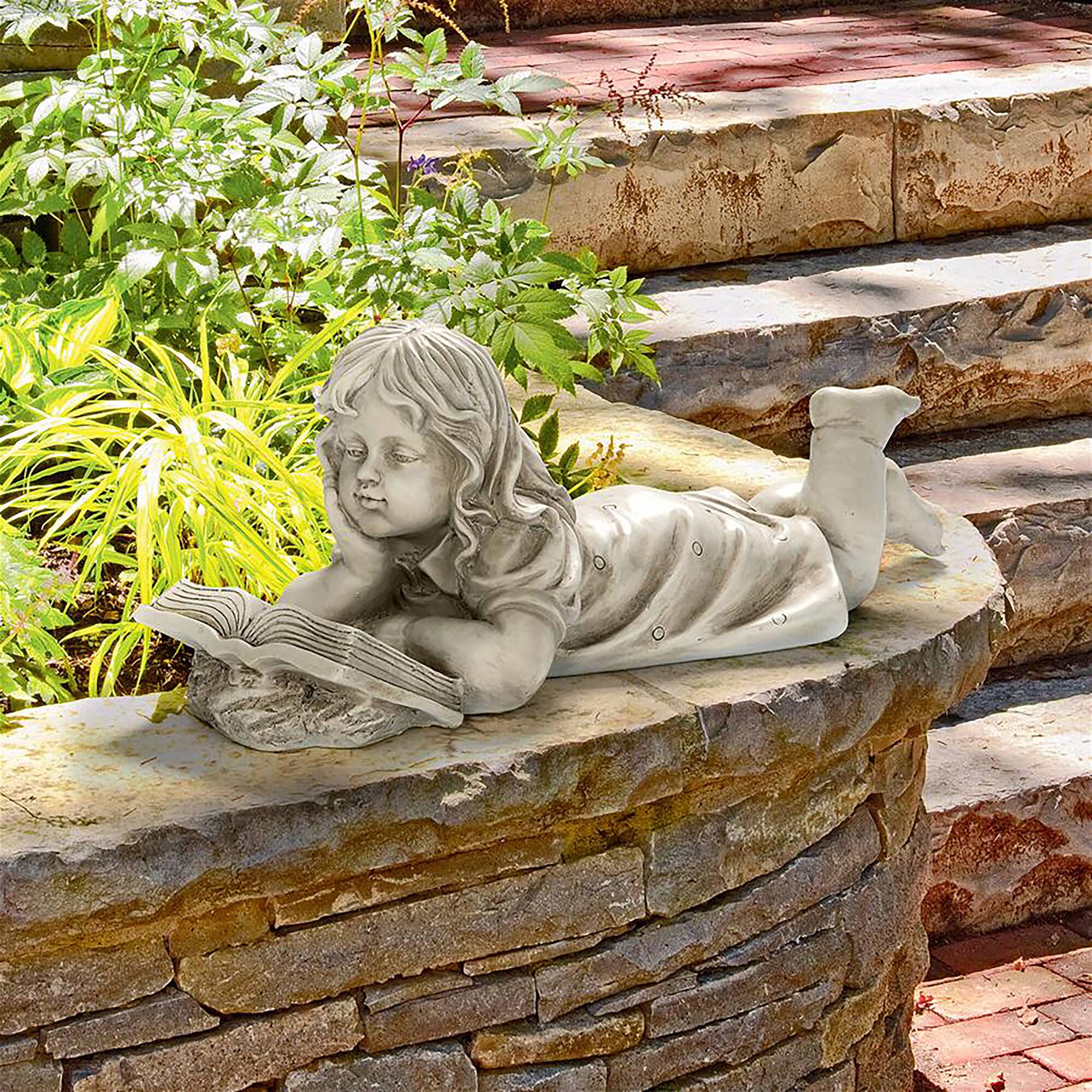 Design Toscano 17.5 Buckets the Garden Frog Statue