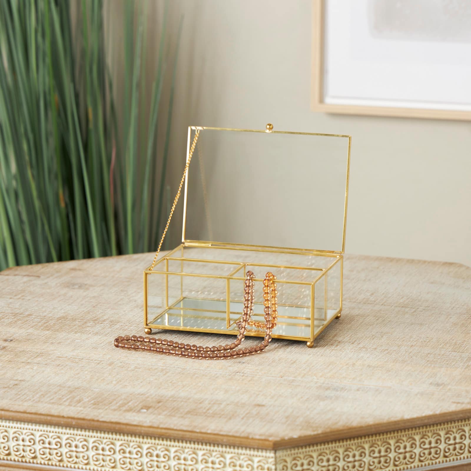 7&#x22; x 5&#x22; x 3&#x22; Clear &#x26; Gold 3-Slot Glass &#x26; Metal Jewelry Box with Chain Accent
