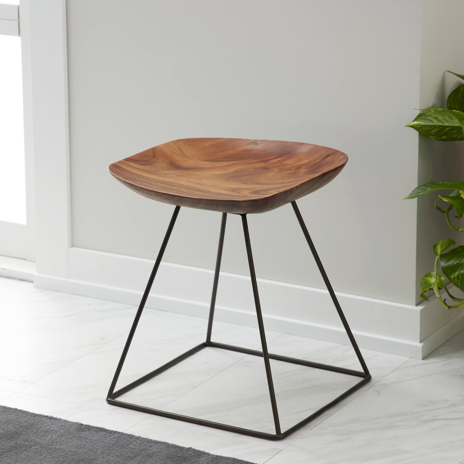20" Brown Iron Rustic Stool