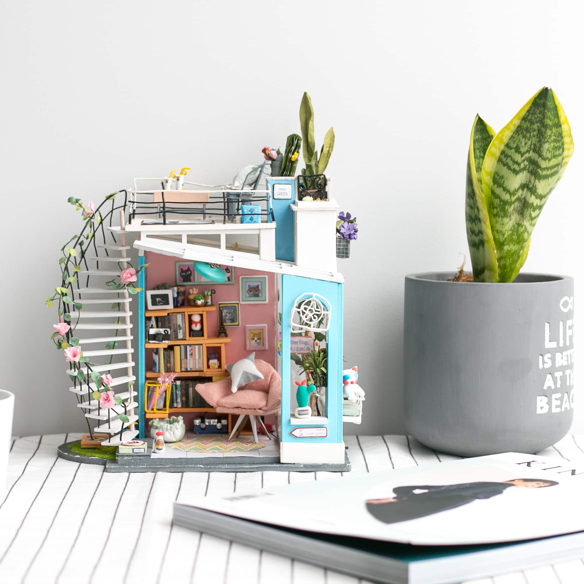 Rolife&#xAE; Dora&#x27;s Loft DIY Miniature House Kit