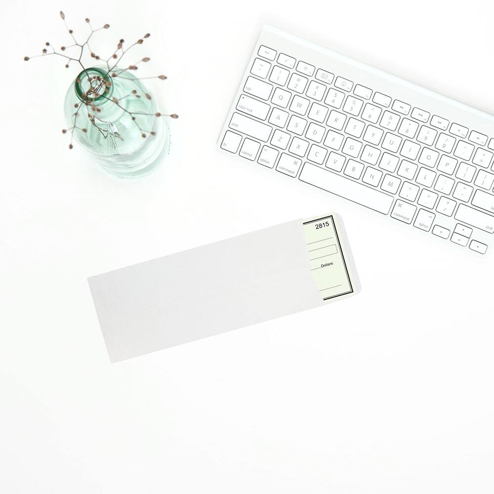 JAM Paper 4.12&#x22; x 9.5&#x22; Bright White Wove Business Strathmore Envelopes