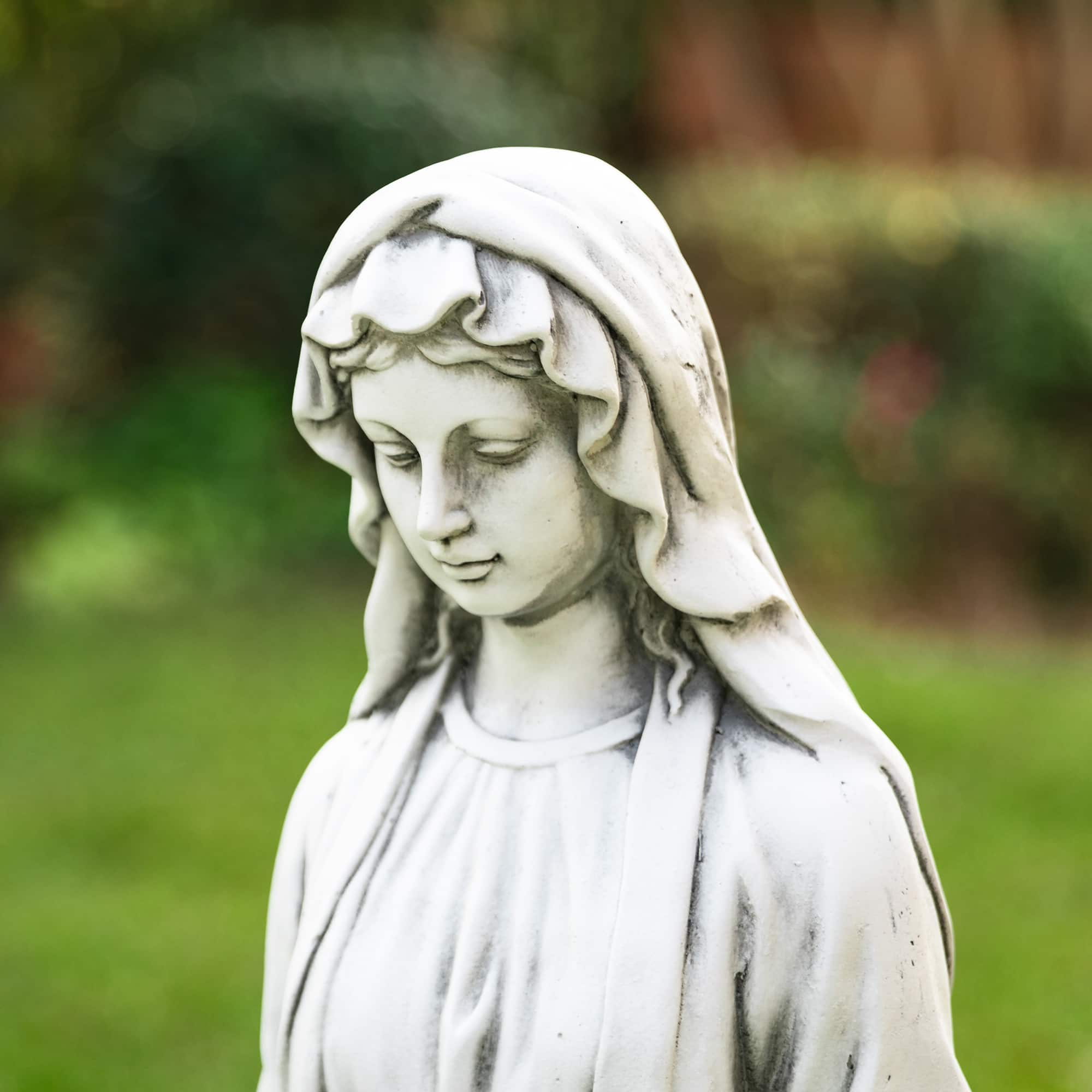 Glitzhome&#xAE; 30&#x22; Blessed Mother Mary Garden Statue