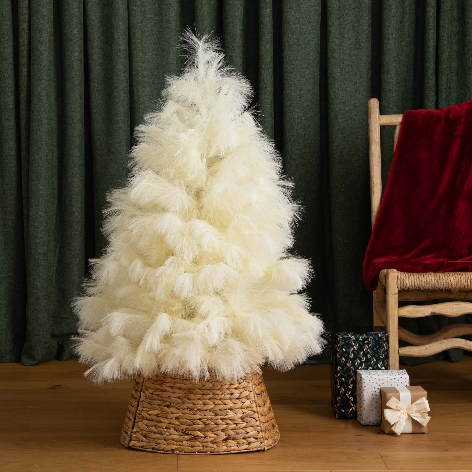 4ft. Unlit Off-White Pampas Grass Artificial Christmas Tree