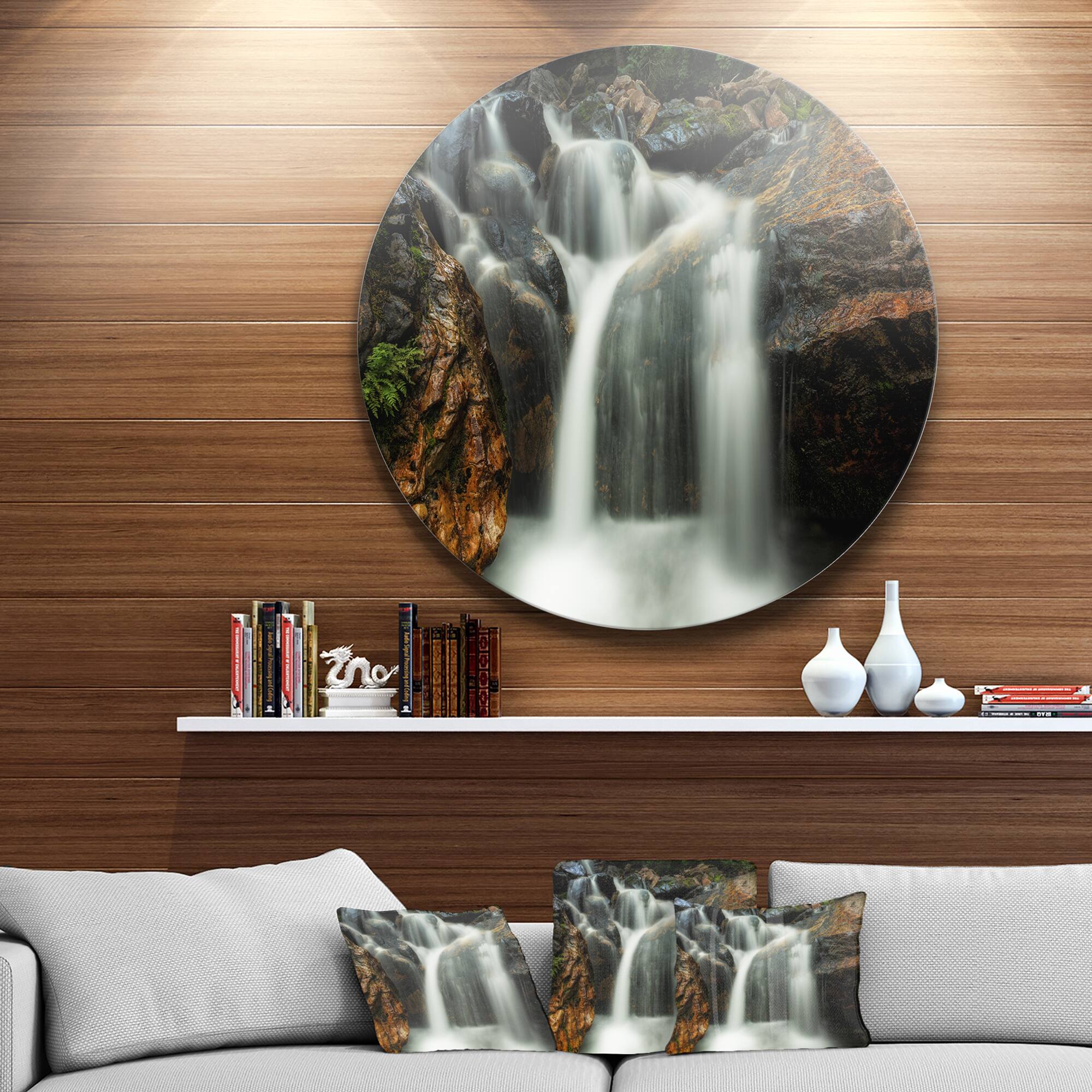 Designart - Slow Motion Waterfall on Rocks&#x27; Landscape Metal Circle Wall Art