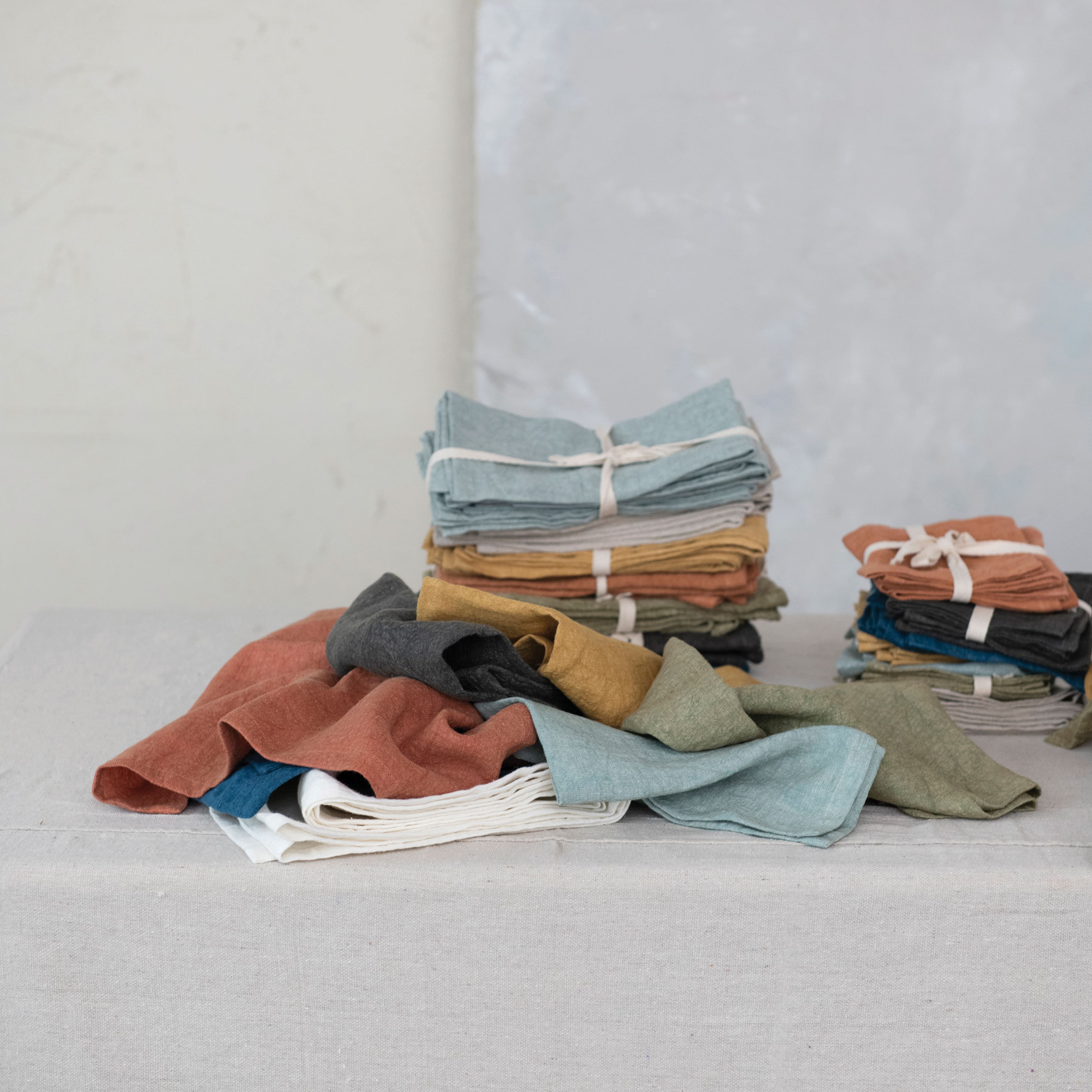 Hello Honey&#xAE; 18&#x22; Square Stonewashed Linen Dinner Napkins, 4ct.