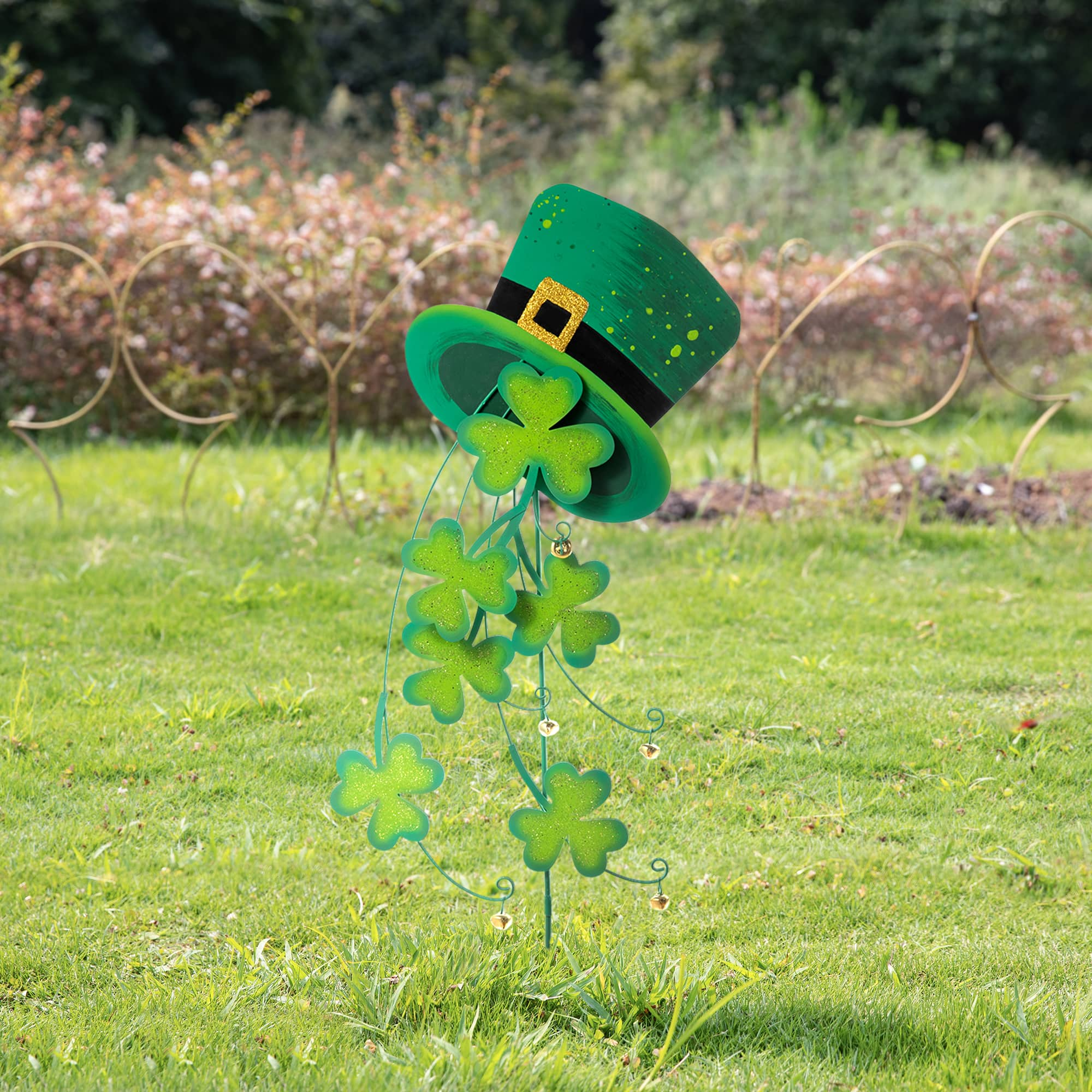 Glitzhome&#xAE; 42&#x22; St. Patrick&#x27;s Metal Leprechaun Hat Shamrocks Yard Stake