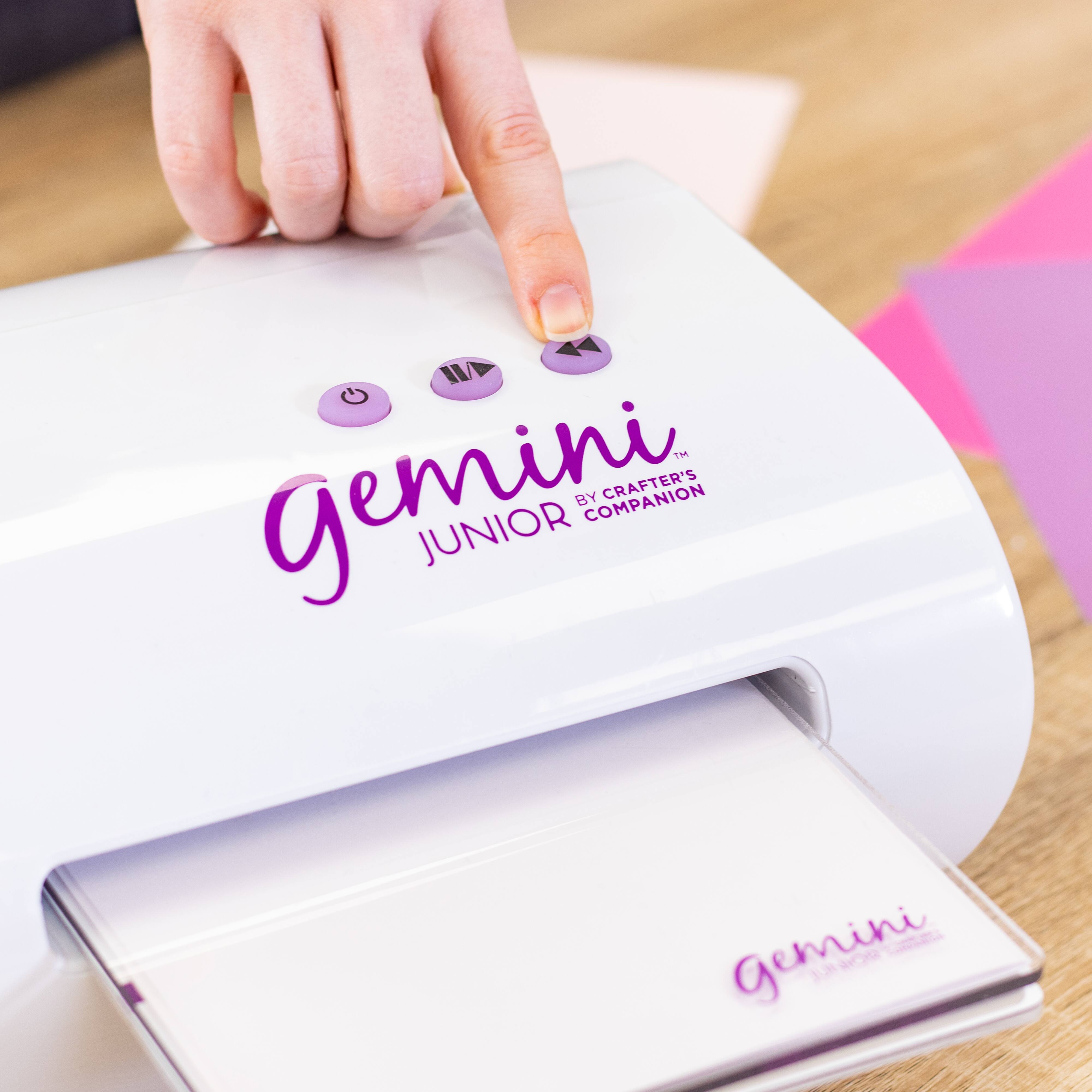 Gemini™ Junior Diecutting & Embossing Starter Kit