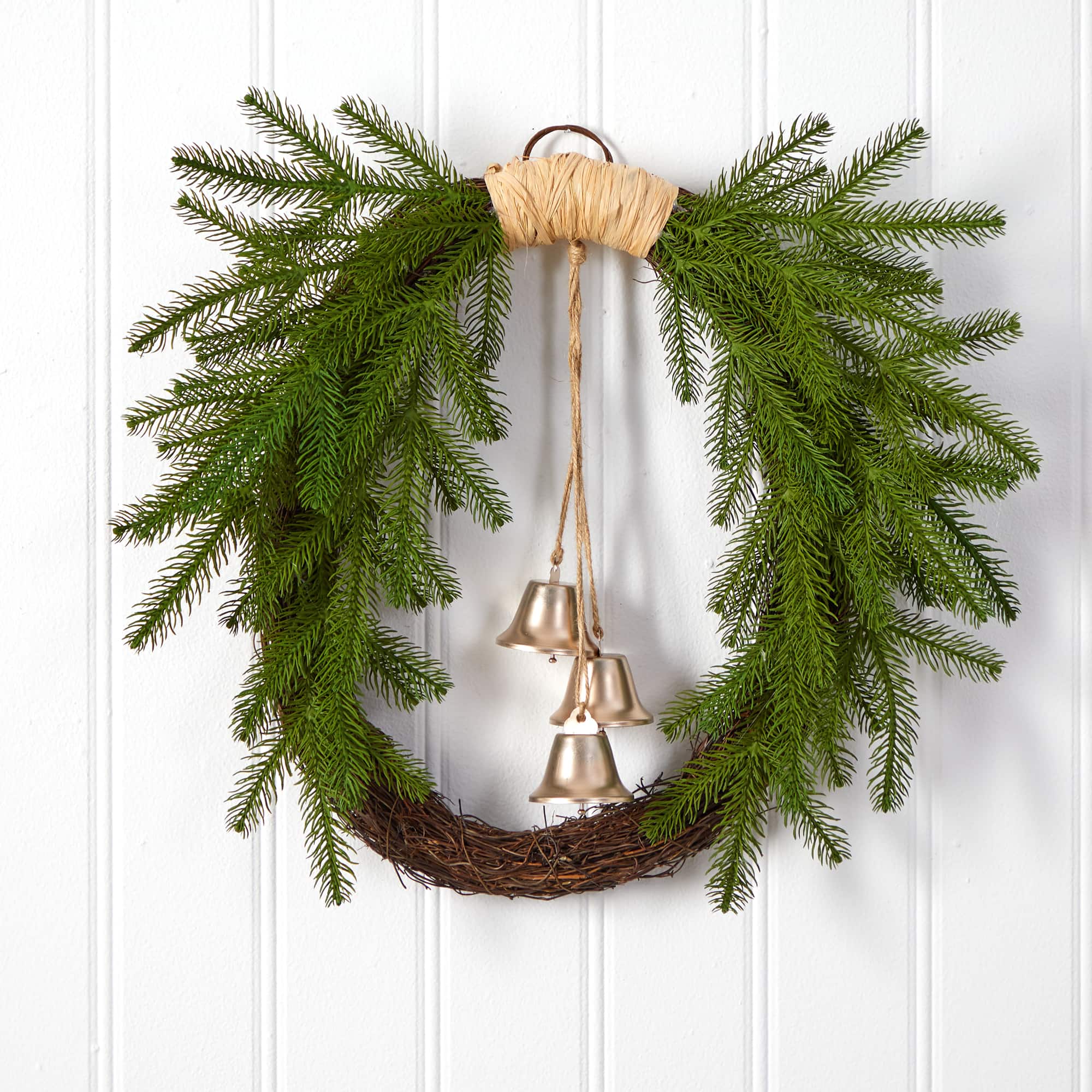24&#x22; Holiday Christmas Pine And Hanging Bells Wreath
