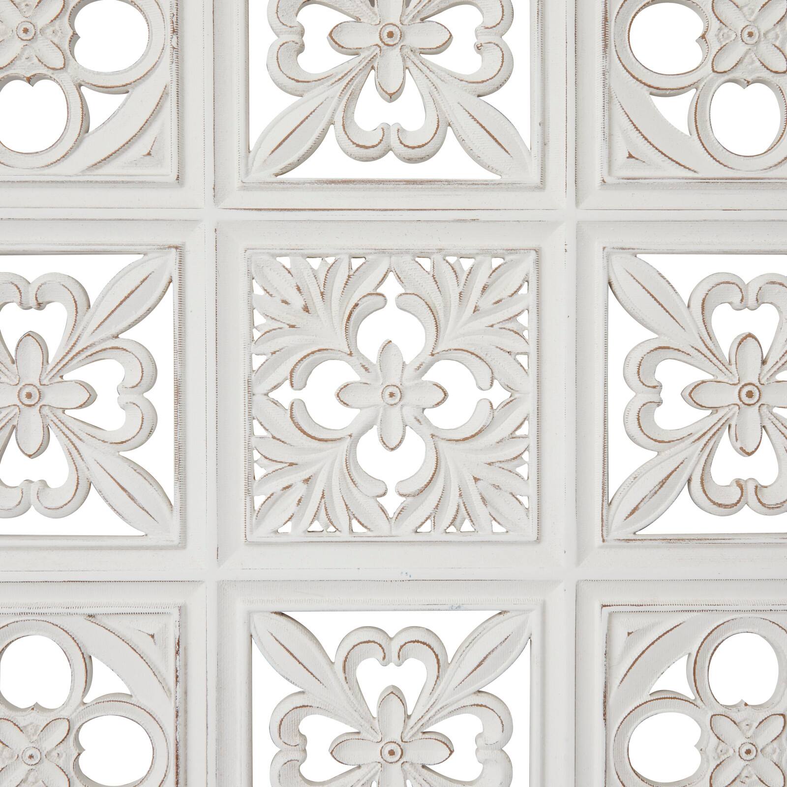 White Wood Traditional Floral Wall Decor 29&#x22; x 29&#x22; x 2&#x22;