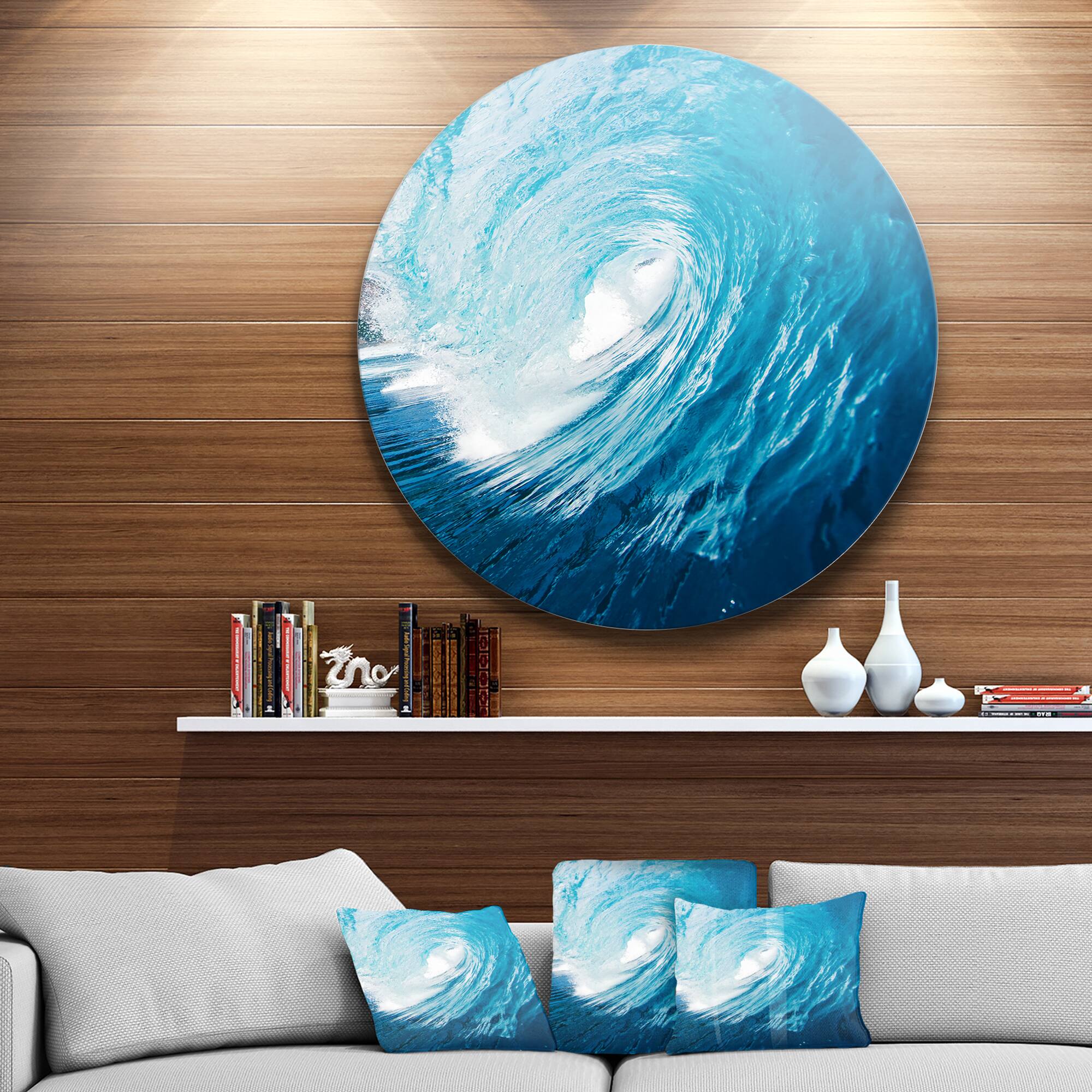 Designart - Ocean Waves in Hawaii' Disc Photography Circle Metal Wall Art