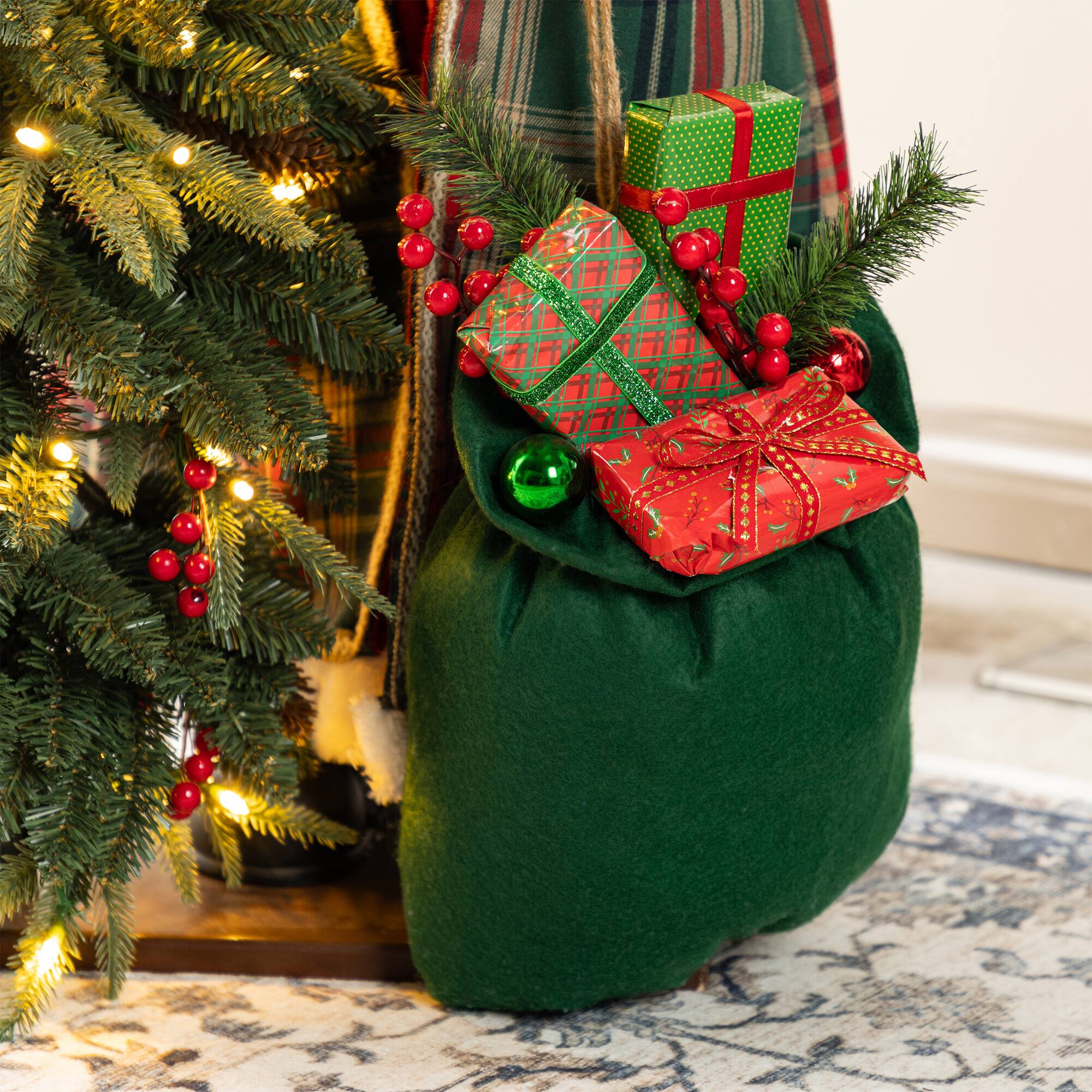 Glitzhome® 4FT Oversized Christmas Woodland Santa with 5FT Lighted Green Artificial Christmas Tree