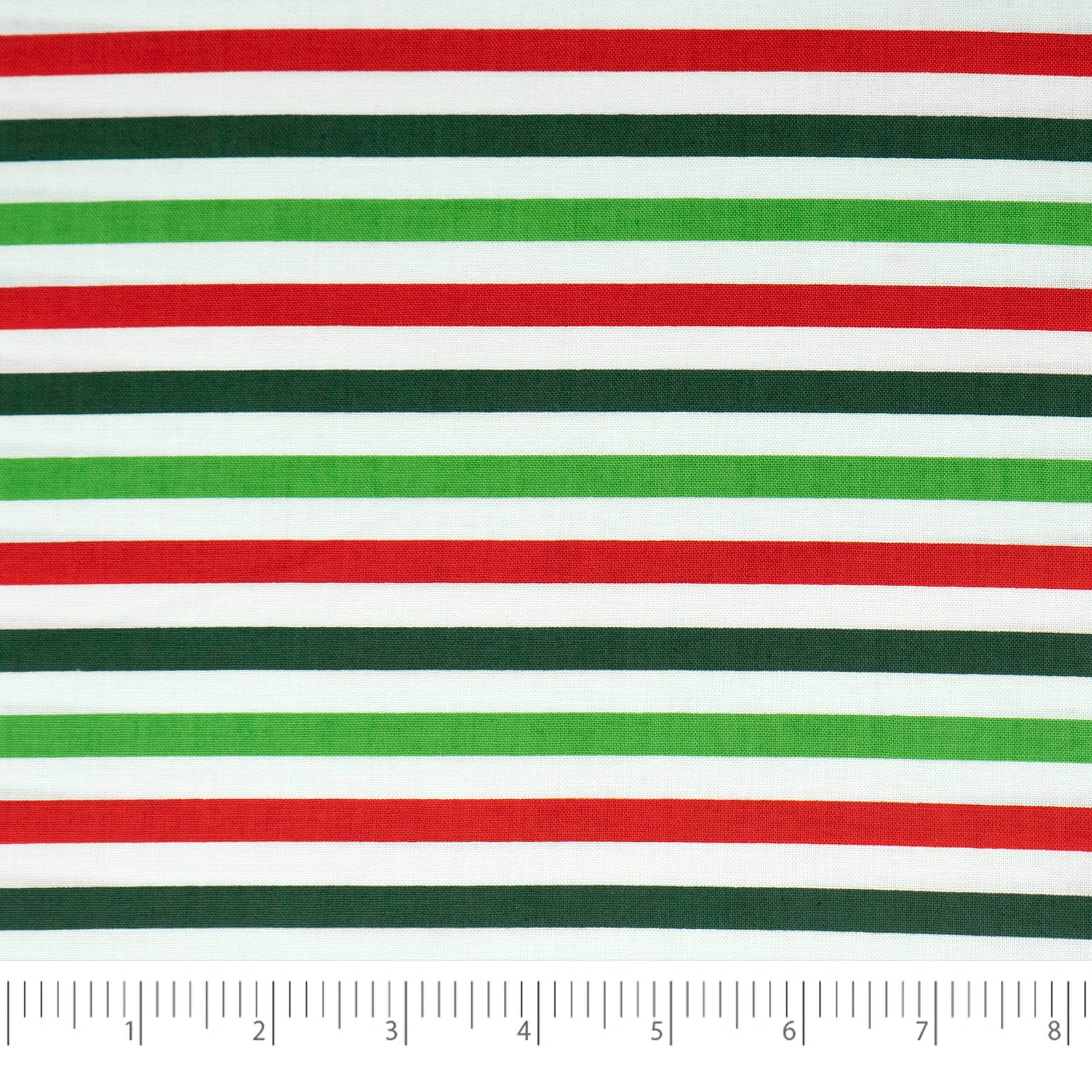 SINGER Christmas Gnome Holiday 5 Piece Fat Quarter Bundle