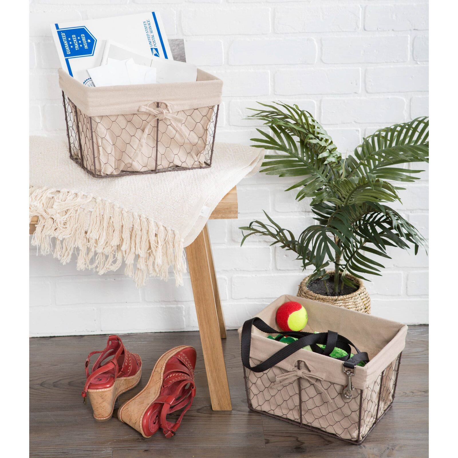 DII&#xAE; Medium Chicken Wire Baskets, 2ct.