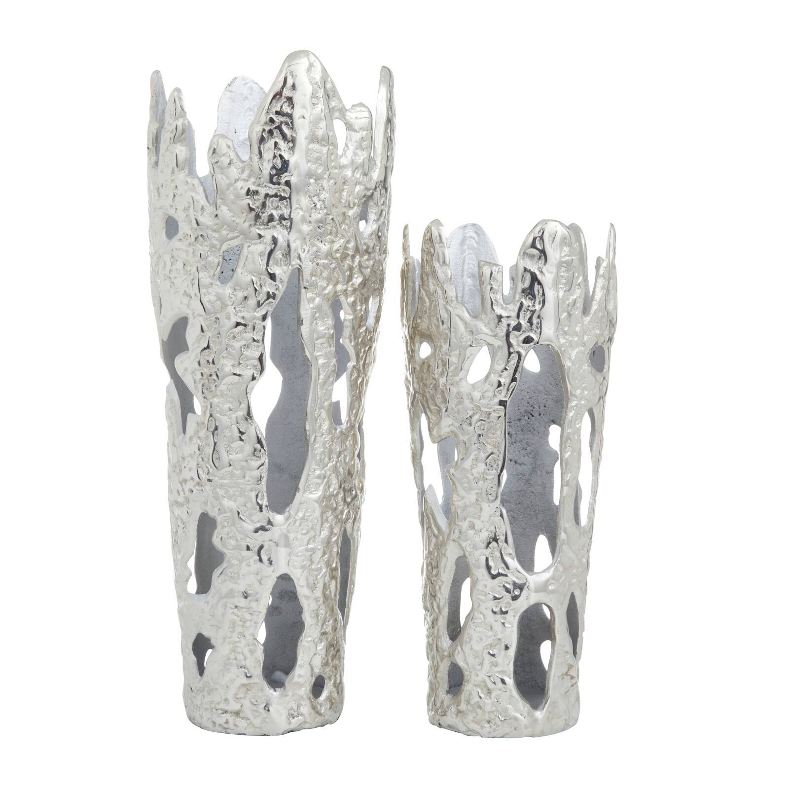 Set of 2&#x22; Silver Aluminum Contemporary Vases, 20&#x22; x 7&#x22; x 6&#x22;